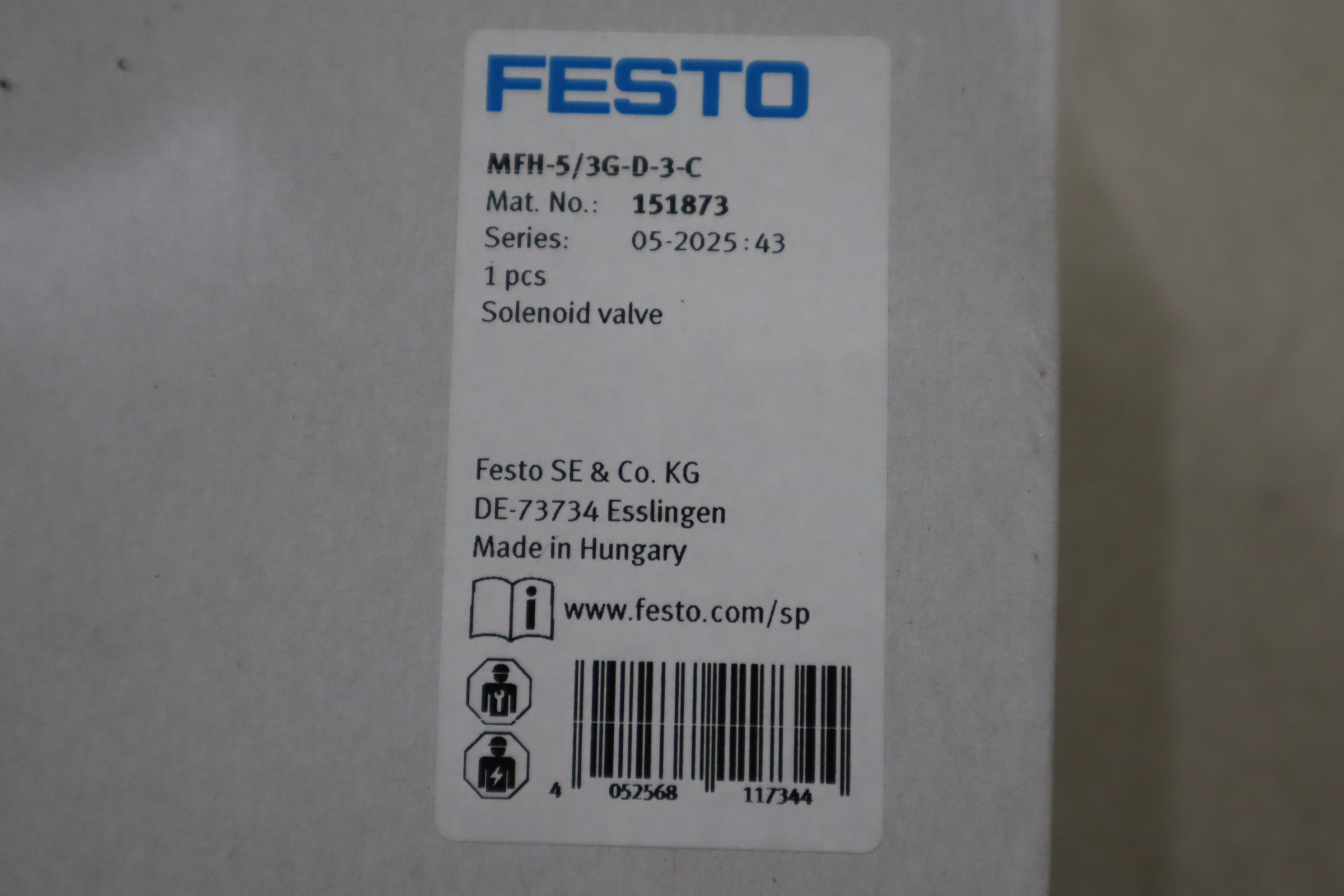 MFH-5/3G-D-3-C 151873 德国费斯托FESTO气动阀