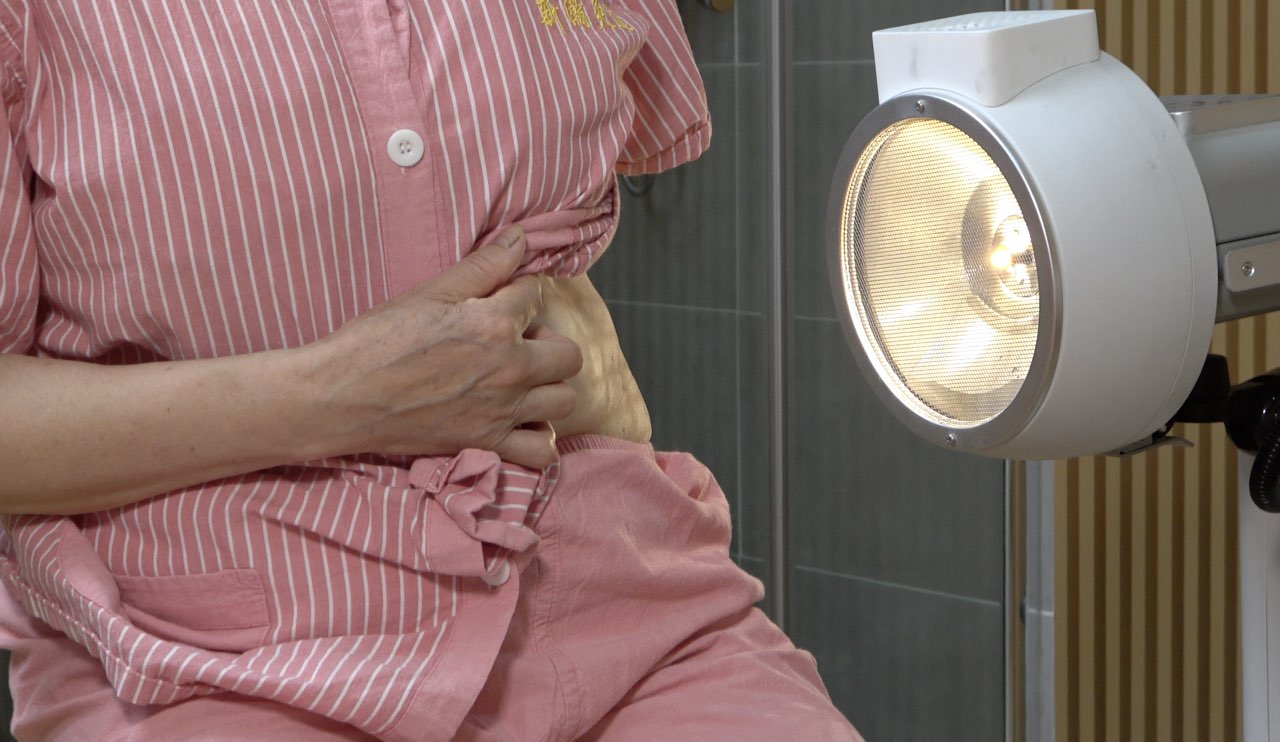 新瀚科技 TMT 多频宽光谱光子治疗设备 治疗仪可手动调节角度 碳光子治疗仪