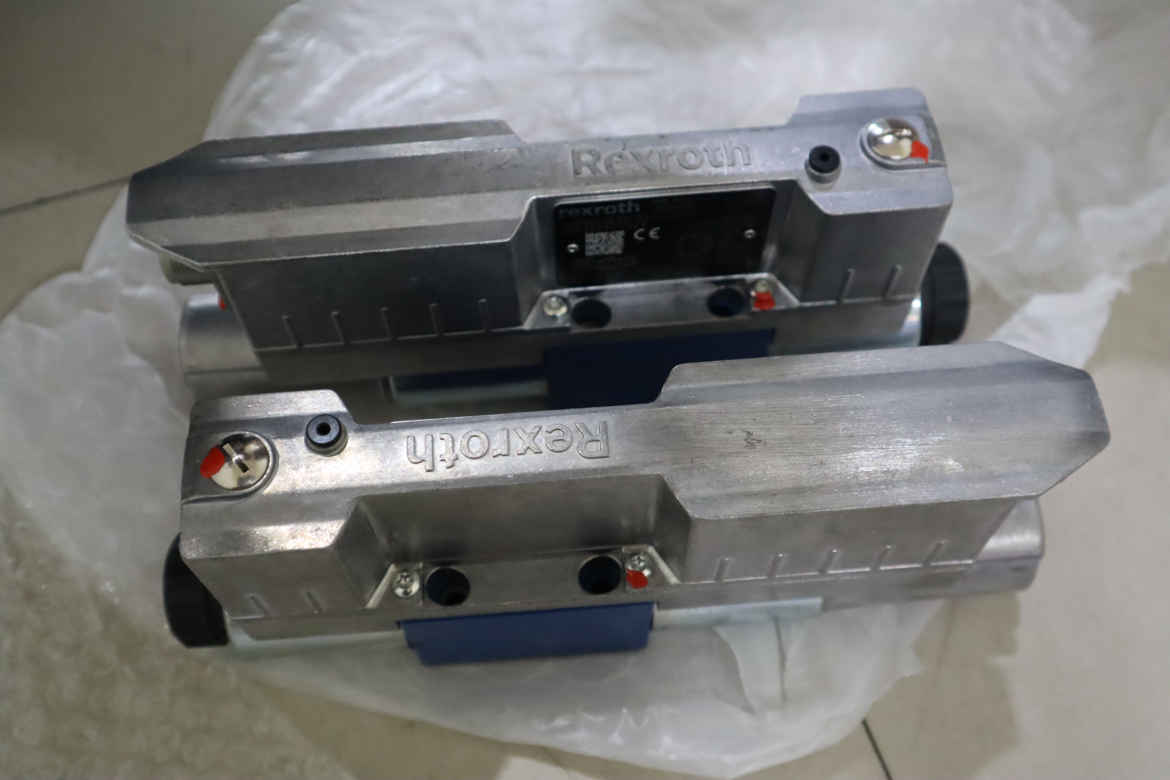 4WREE6E32-30/V/24F1 R901496435 德国力士乐REXROTH比例阀