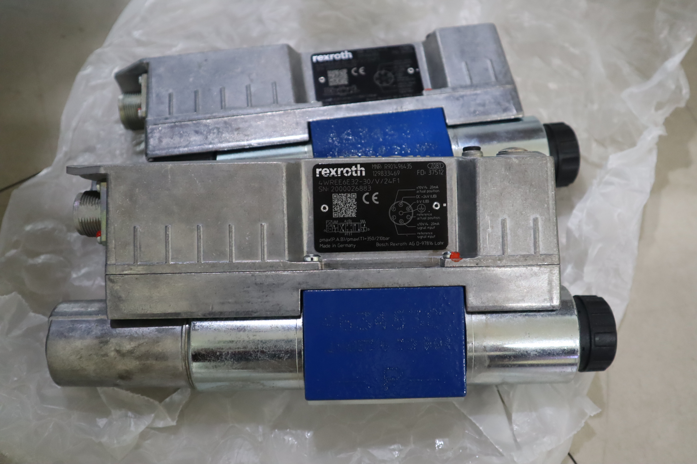 4WREE6E32-30/V/24F1 R901496435 德国力士乐REXROTH比例阀