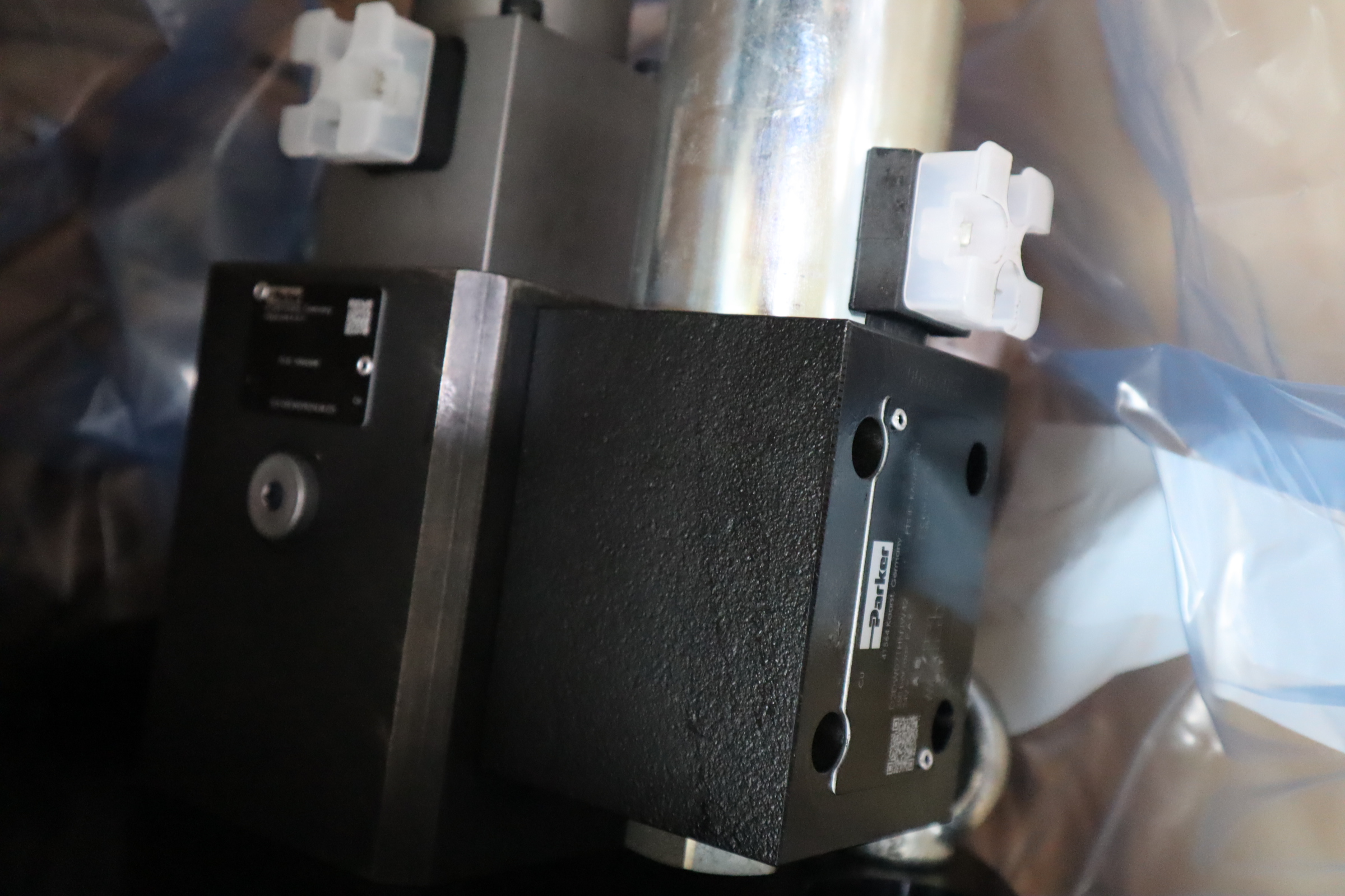 D3DW071HNJW42 美国派克PARKER电磁阀