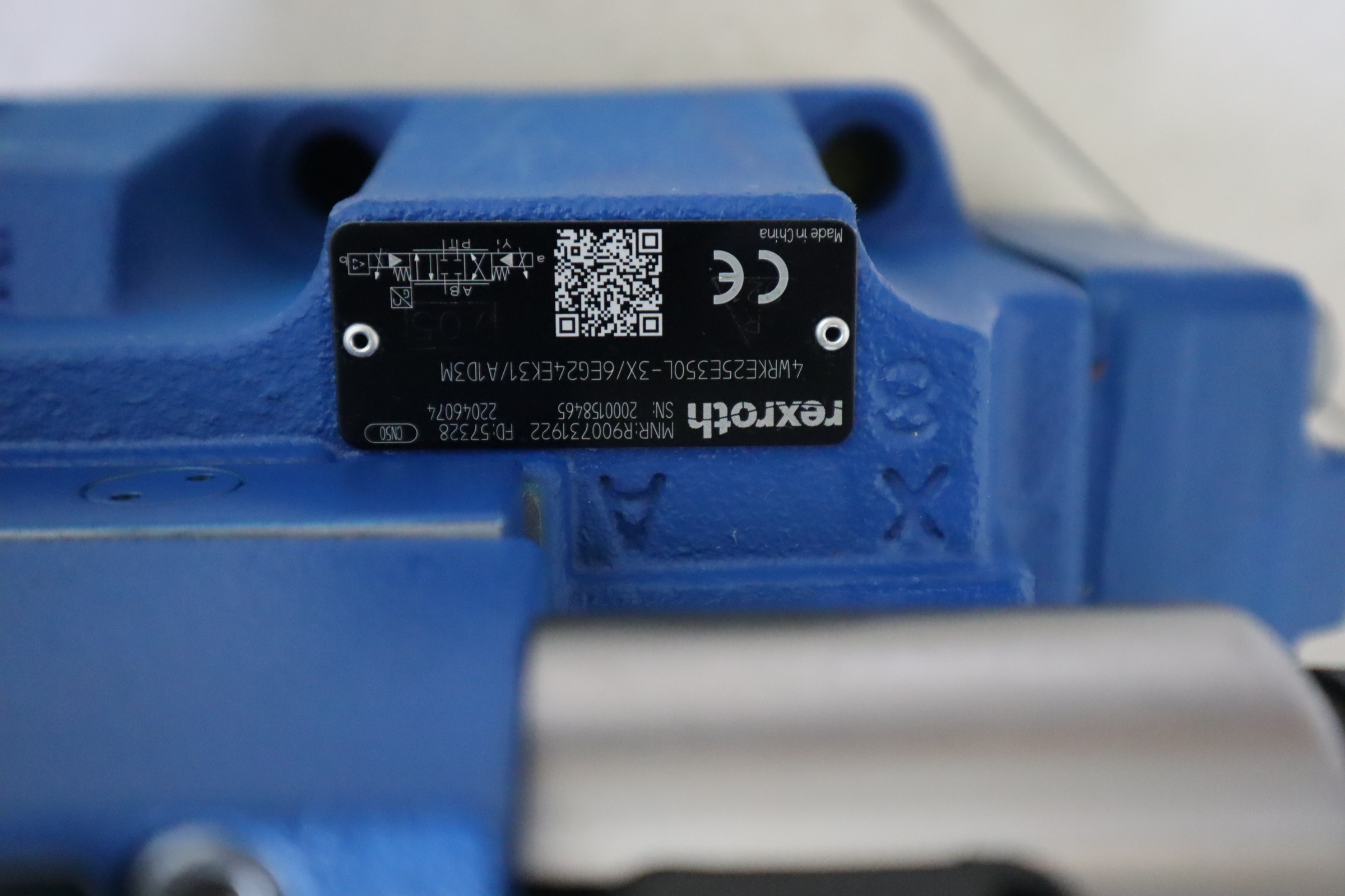 4WRKE25E350L-3X/6EG24EK31/A1D3M R900731922 力士乐REXROTH阀