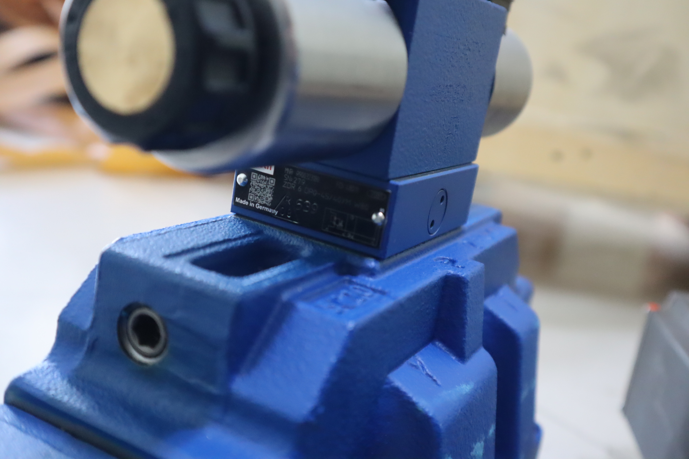 4WRKE25E350L-3X/6EG24EK31/A1D3M R900731922 力士乐REXROTH阀