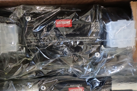 DG4V-5-6CJ-M-U-H7-22 029AN00100A威格士VICKERS阀门丹佛斯