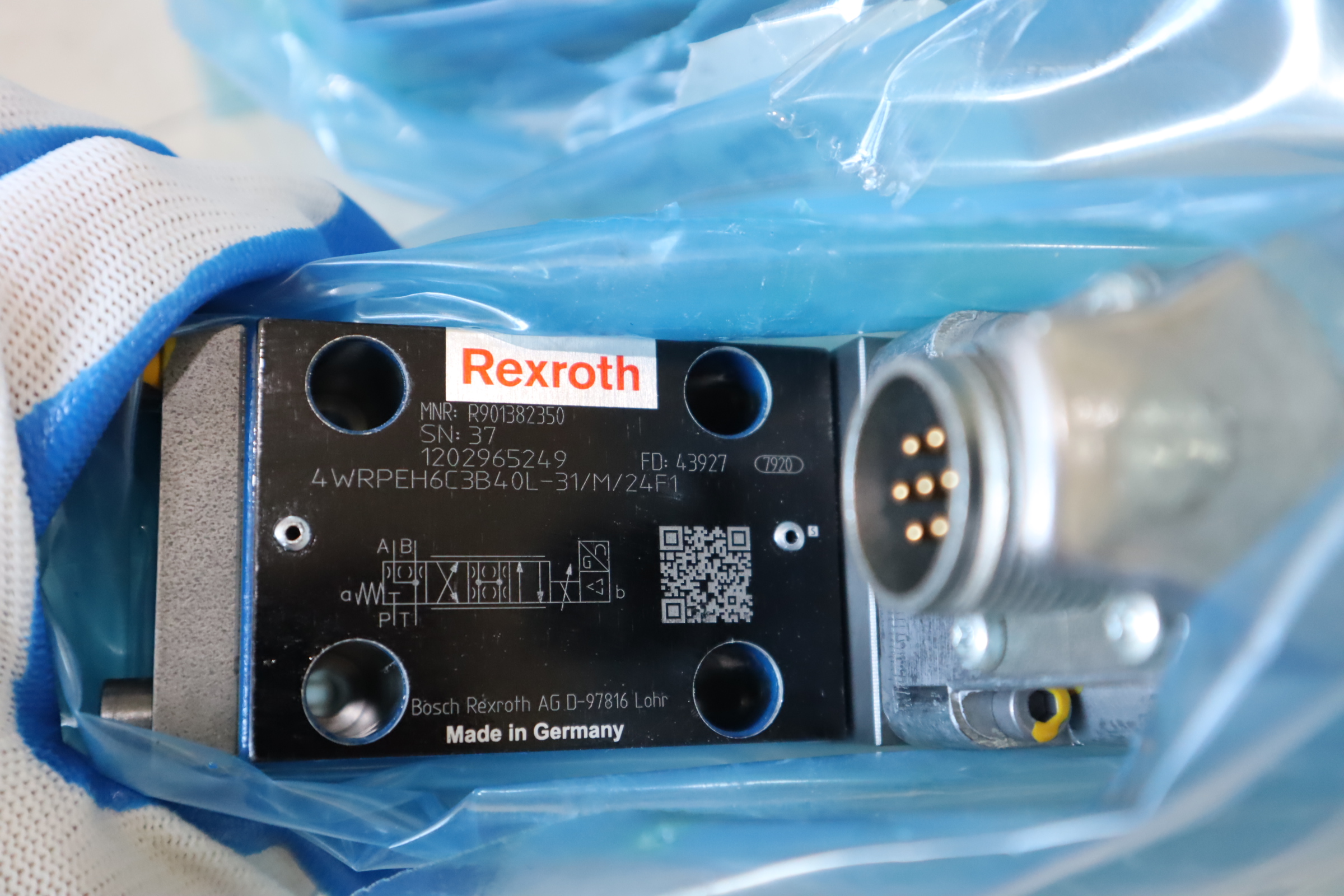 4WRPEH6C3B40L-31/M/24F1 R901382350 力士乐REXROTH