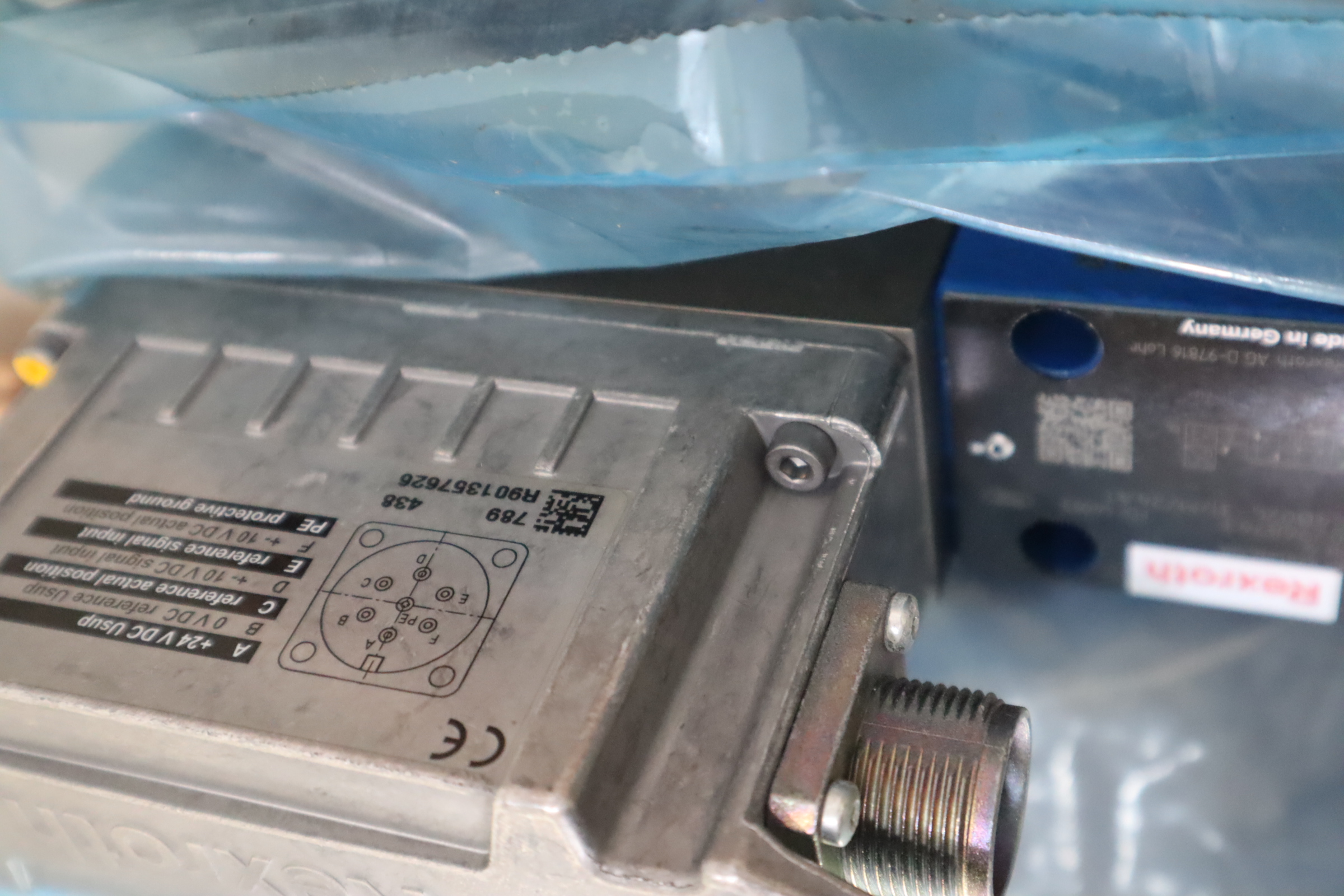 4WRPEH6C4B02L-31/M/24A1 R901382356 力士乐REXROTH比例阀