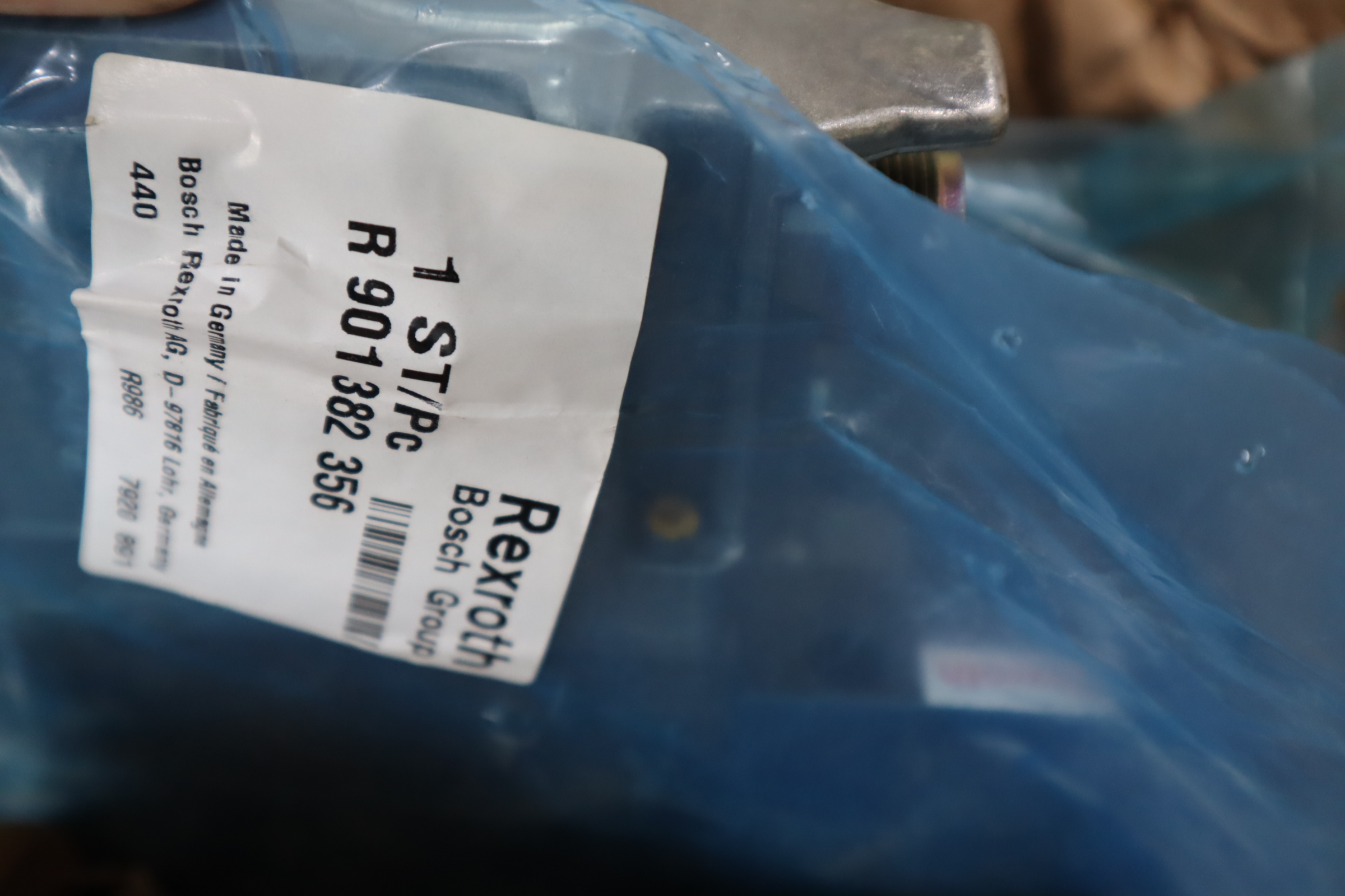 4WRPEH6C4B02L-31/M/24A1 R901382356 力士乐REXROTH比例阀