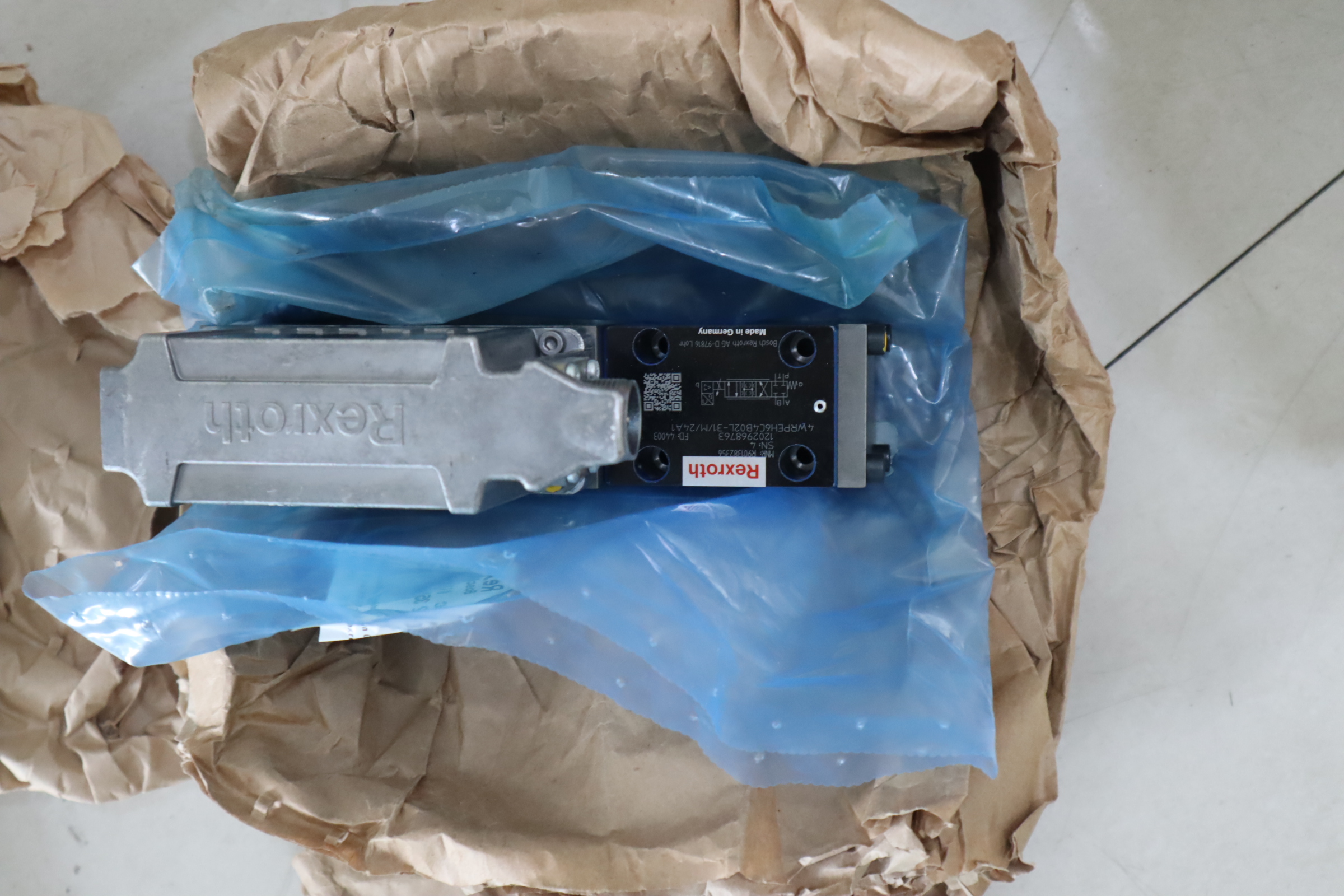 4WRPEH6C4B02L-31/M/24A1 R901382356 力士乐REXROTH比例阀