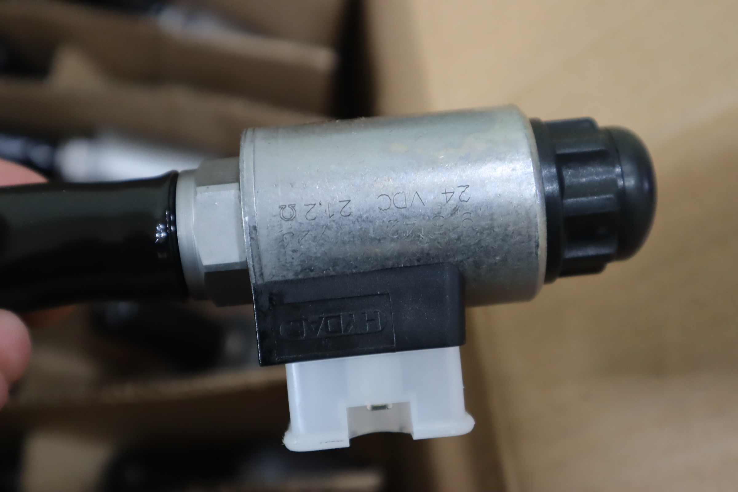 WSM08130D-01M-C-N-DG24 914142 24VDC 德国贺德克HYDAC液压阀