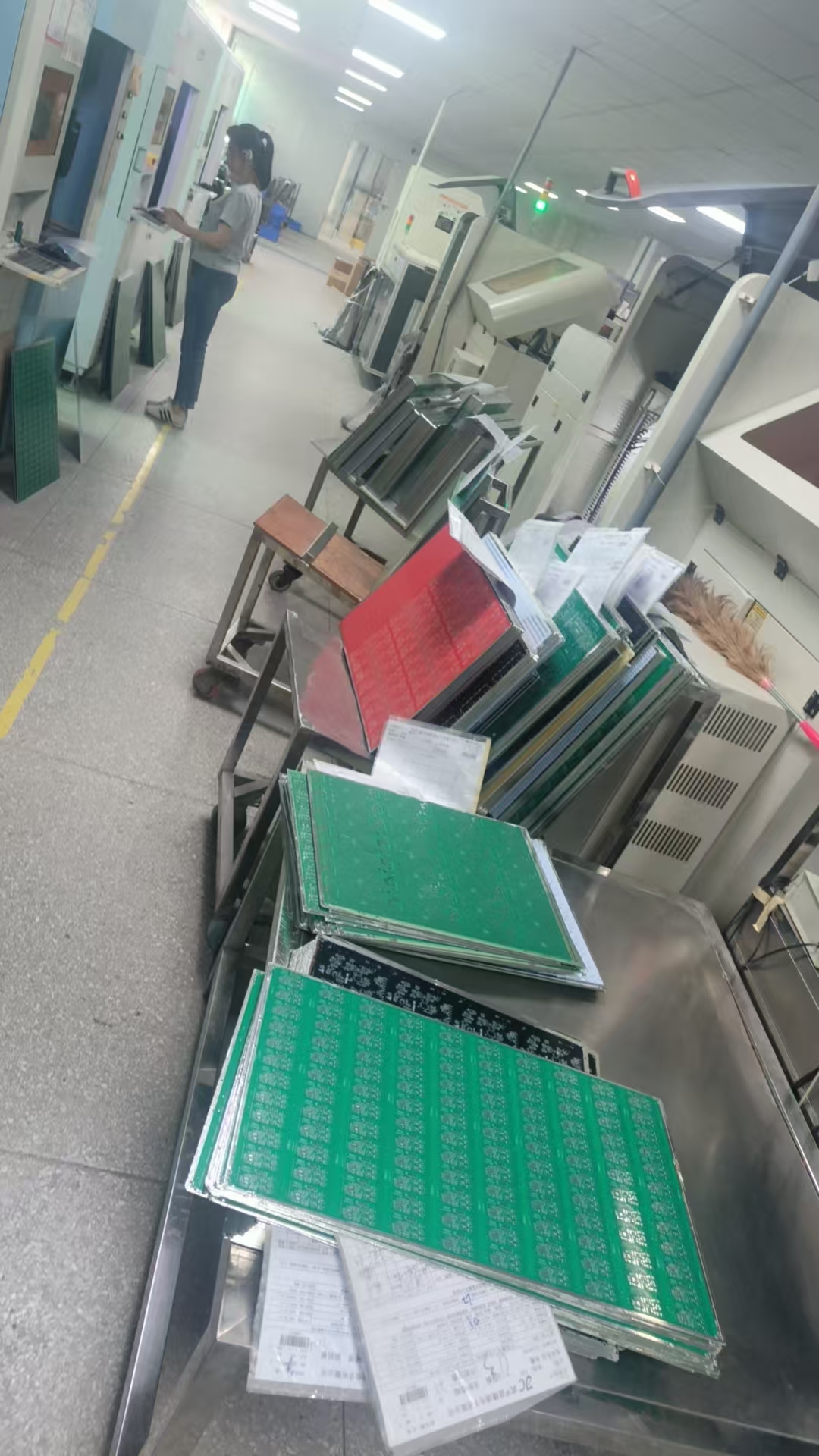 2.0无铅喷锡10层板内铜0.5外铜1.0oz孔铜20u适用于高精专产品智能消费电子产品