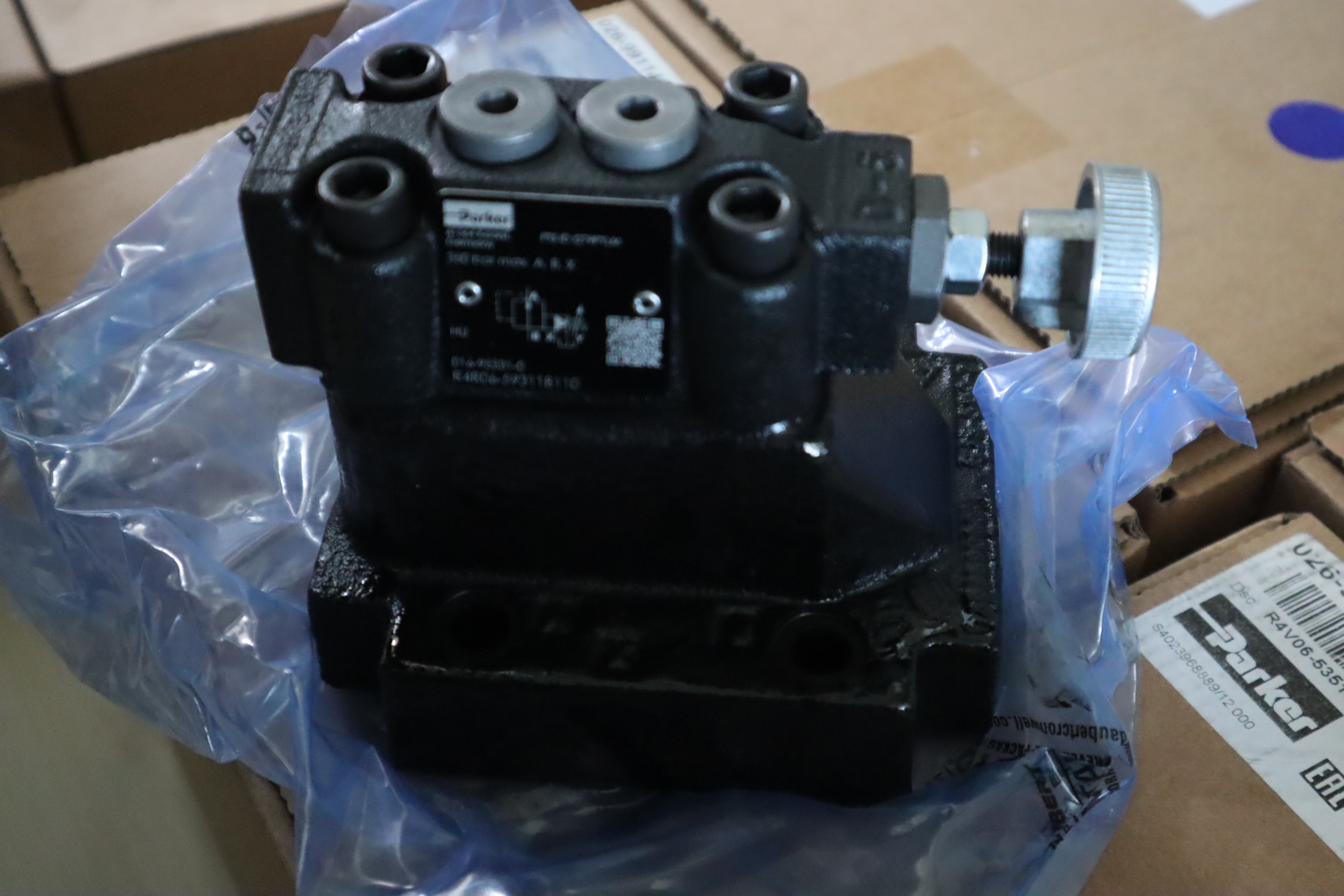 026-99114-H R4V06-5351011G0QA525 PARKER派克DENISON丹尼逊阀