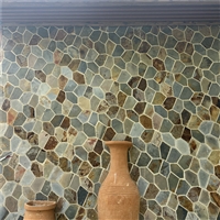 色彩丰富 绿色冰裂纹碎拼石 绿石英文化石 自然面青绿色蘑菇石