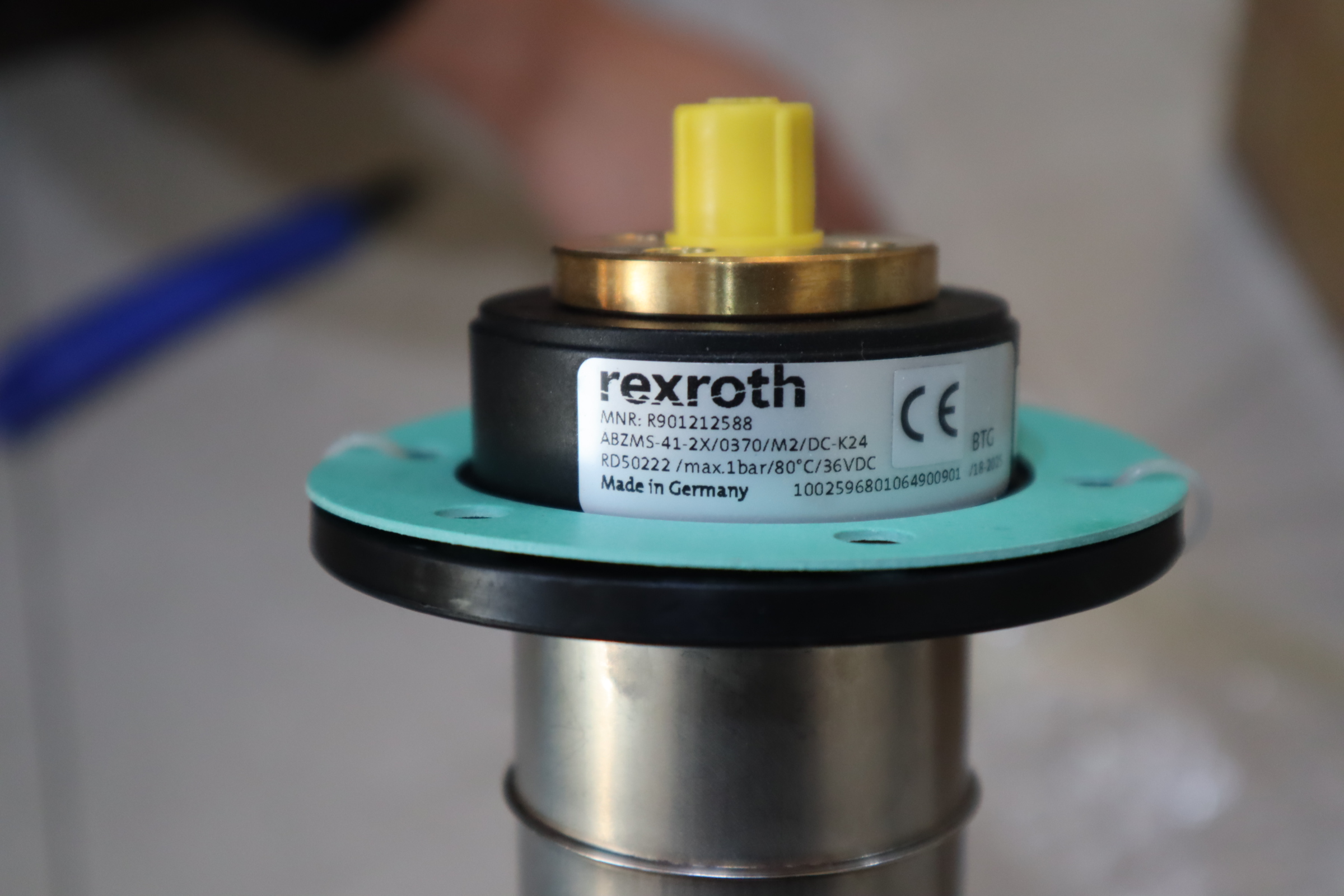 R901212588 液位开关 ABZMS-41-2X/0370/M2/DC-K24 力士乐REXROTH