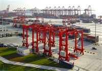 江西抚州 轮胎式起重机 是靠那些装置 实现行走定位和防跑偏的