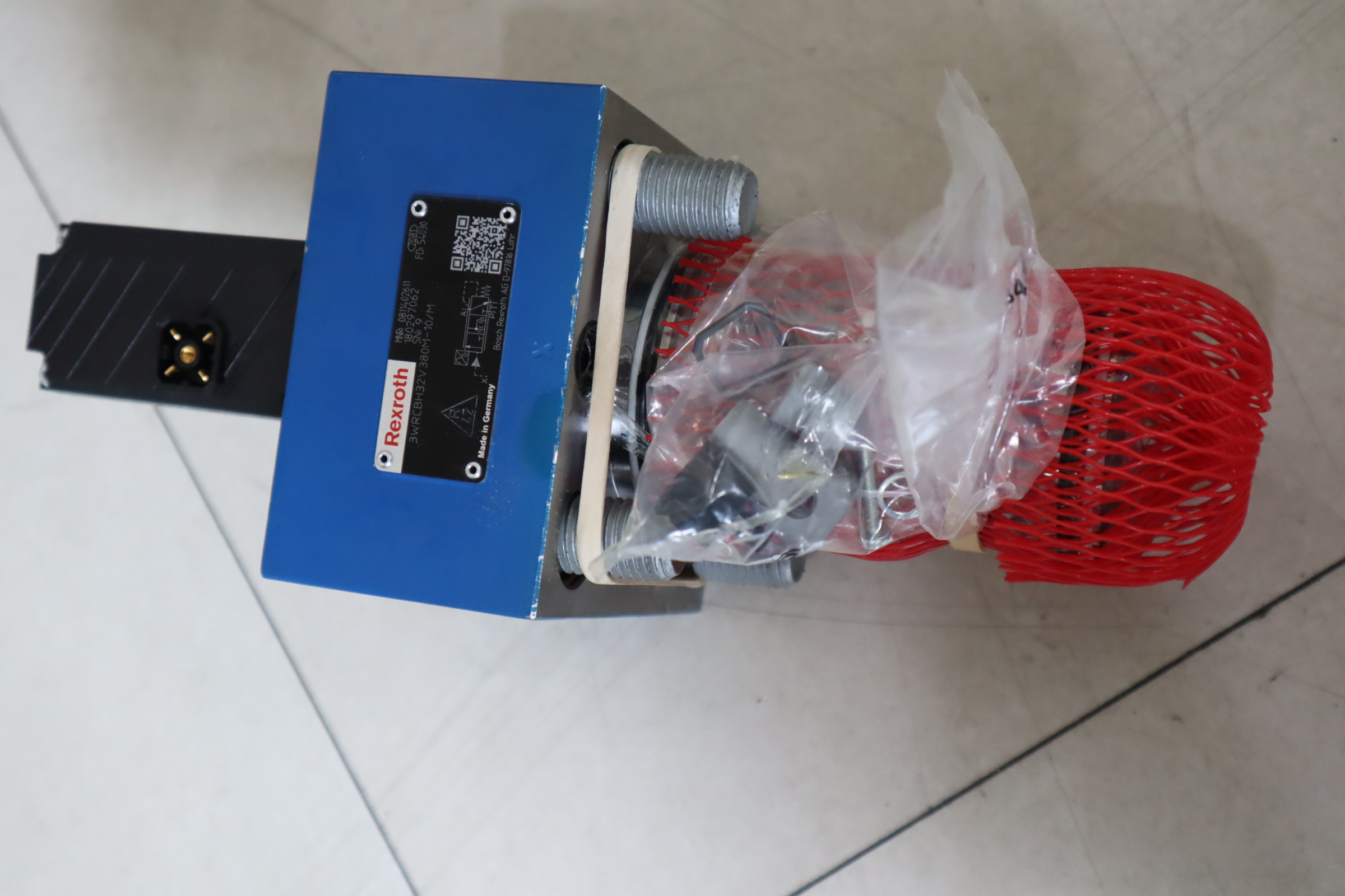 0811402611 3WRCBH32V380M-10/M 德国力士乐REXROTH节流控制阀