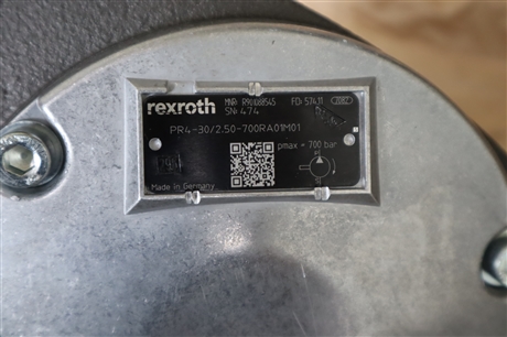 PR4-3X/2.50-700RA01M01 R901088545 德国力士乐REXROTH径向柱塞泵