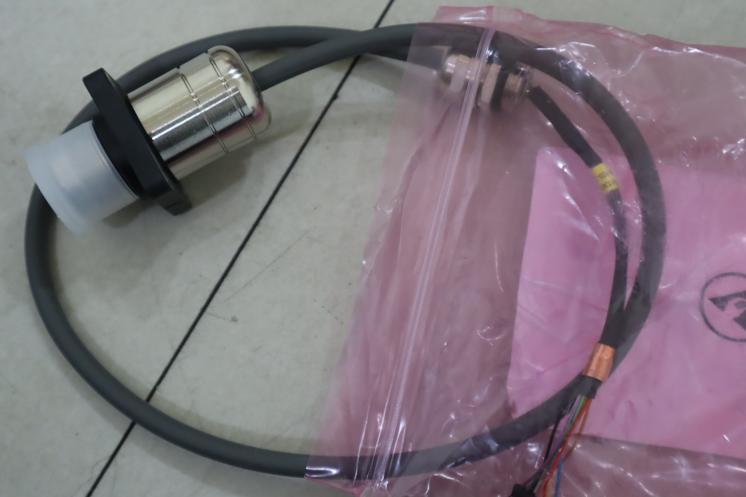 R911341148 1015960355 ANSCHLUSSKABEL 2/S2 MAD MIT HUELSE 电缆