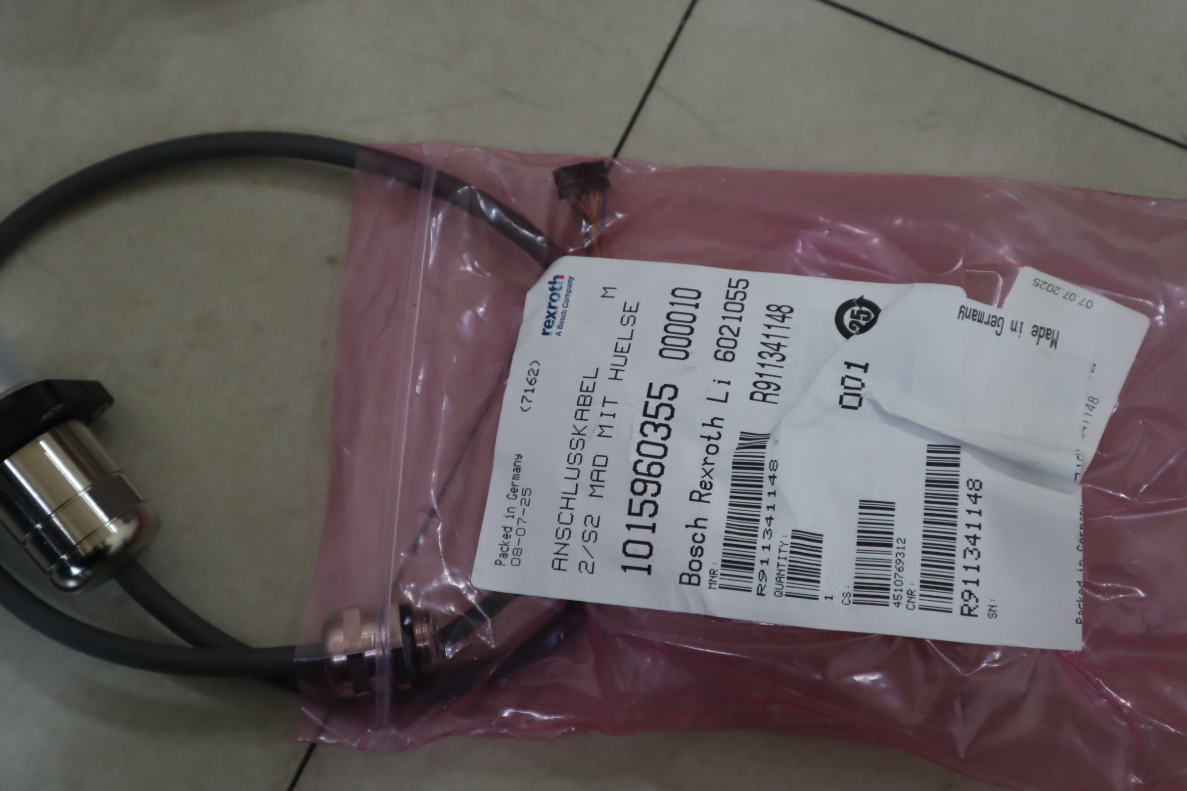 R911341148 1015960355 ANSCHLUSSKABEL 2/S2 MAD MIT HUELSE 电缆