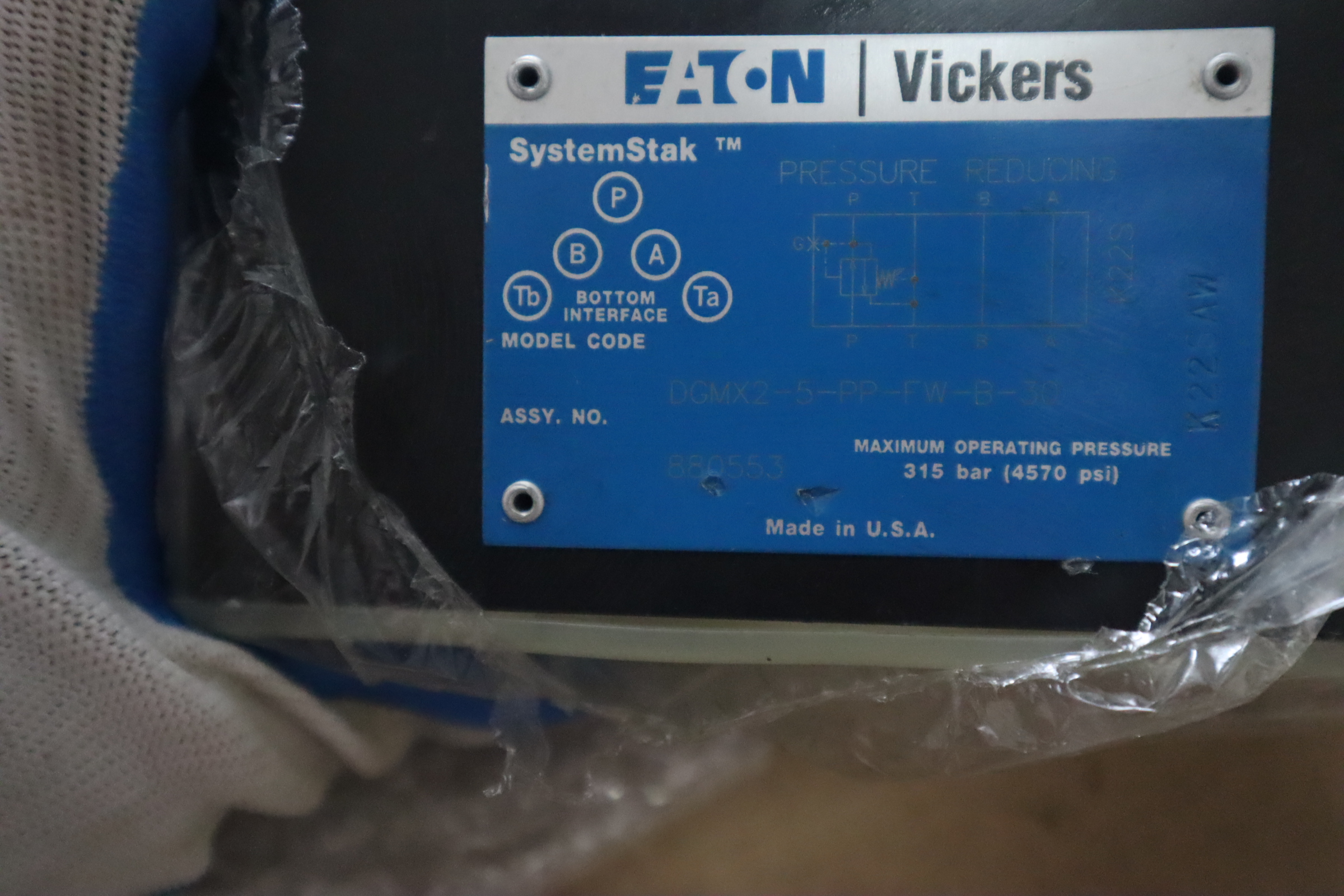 DGMX2-5-PP-FW-B-30 880553 威格士VICKERS丹佛斯DANFOSS减压阀