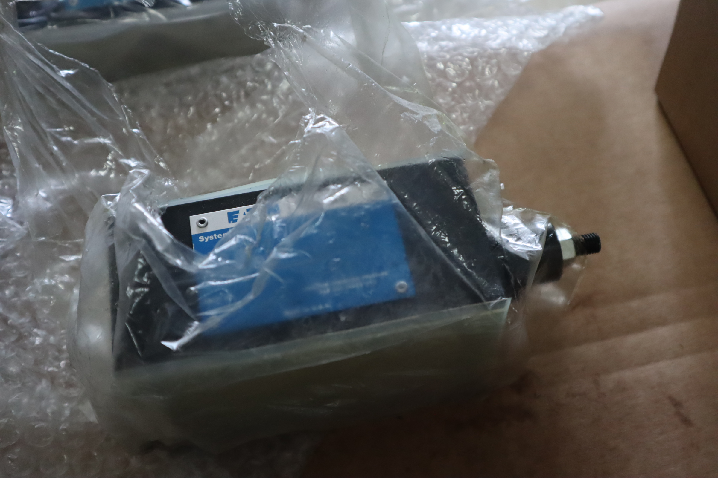 DGMX2-5-PP-FW-B-30 880553 威格士VICKERS丹佛斯DANFOSS减压阀