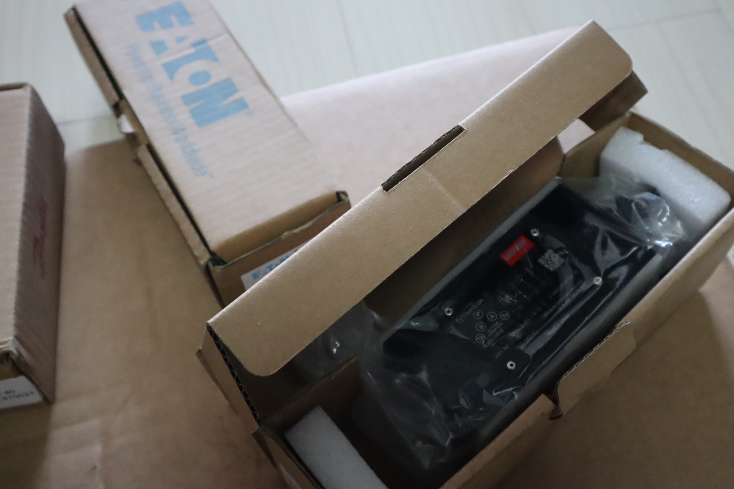 DGMX2-5-PB-FW-B-30 02-145043 威格士VICKERS丹佛斯DANFOSS减压阀