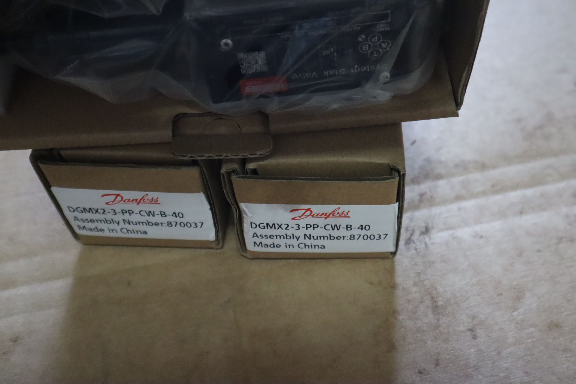 DGMX2-3-PP-CW-B-40 870037 威格士VICKERS丹佛斯DANFOSS减压阀