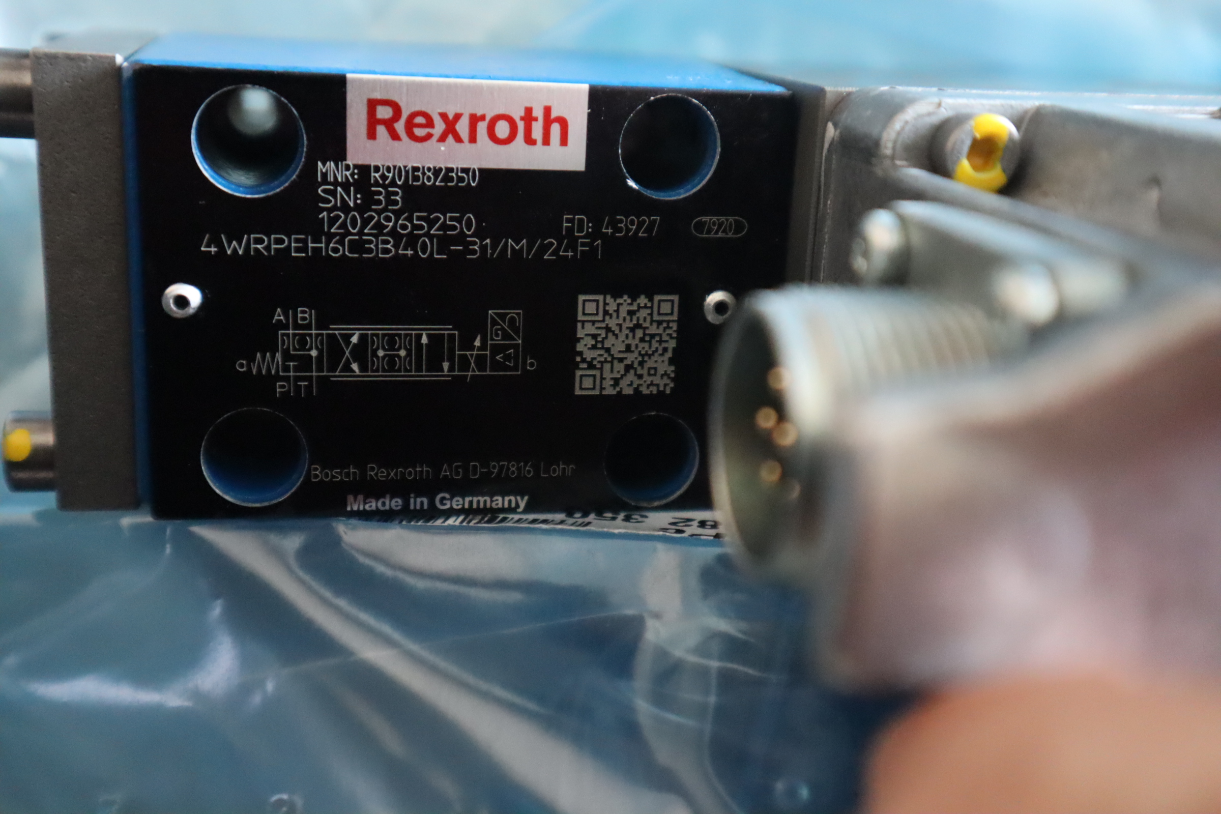 R901382350 4WRPEH6C3B40L-31/M/24F1 力士乐REXROTH阀