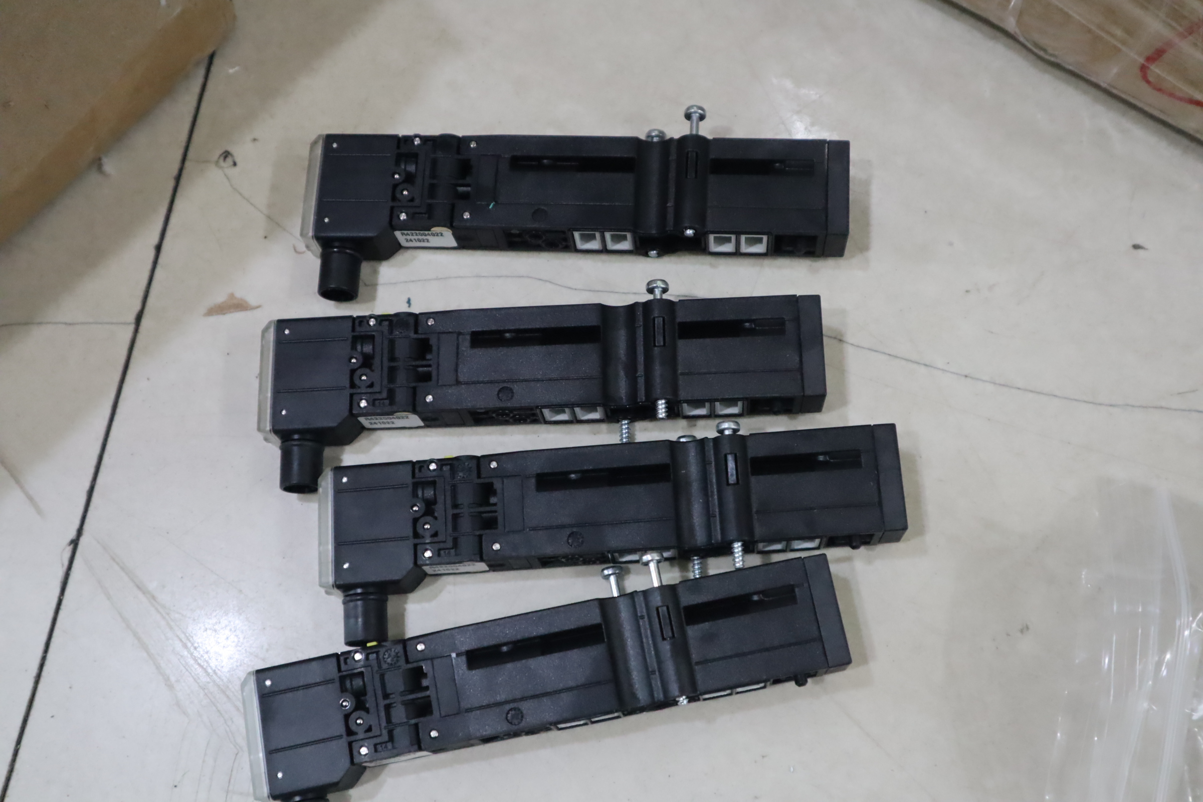 0820055051 R422004022 德国安沃驰AVENTICS气动阀气动元件