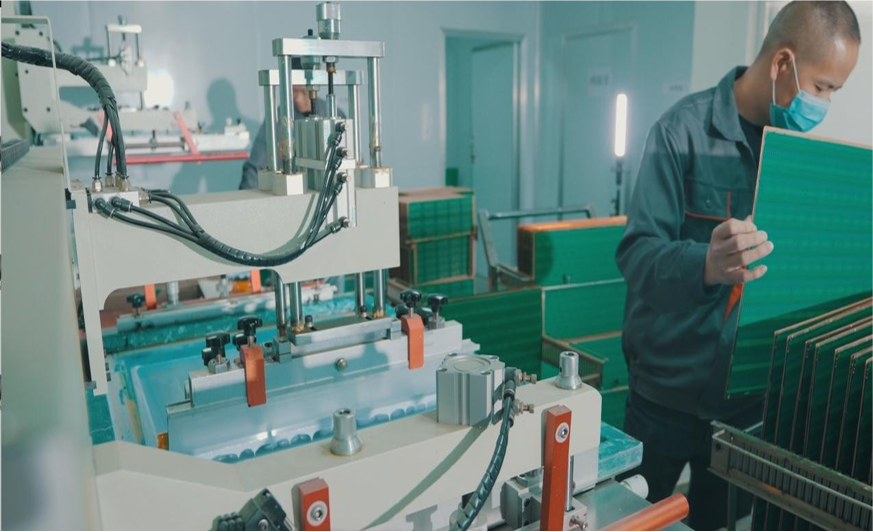 L4FR-4无铅喷锡阻燃版红油白字1.0mm厂家生产定制