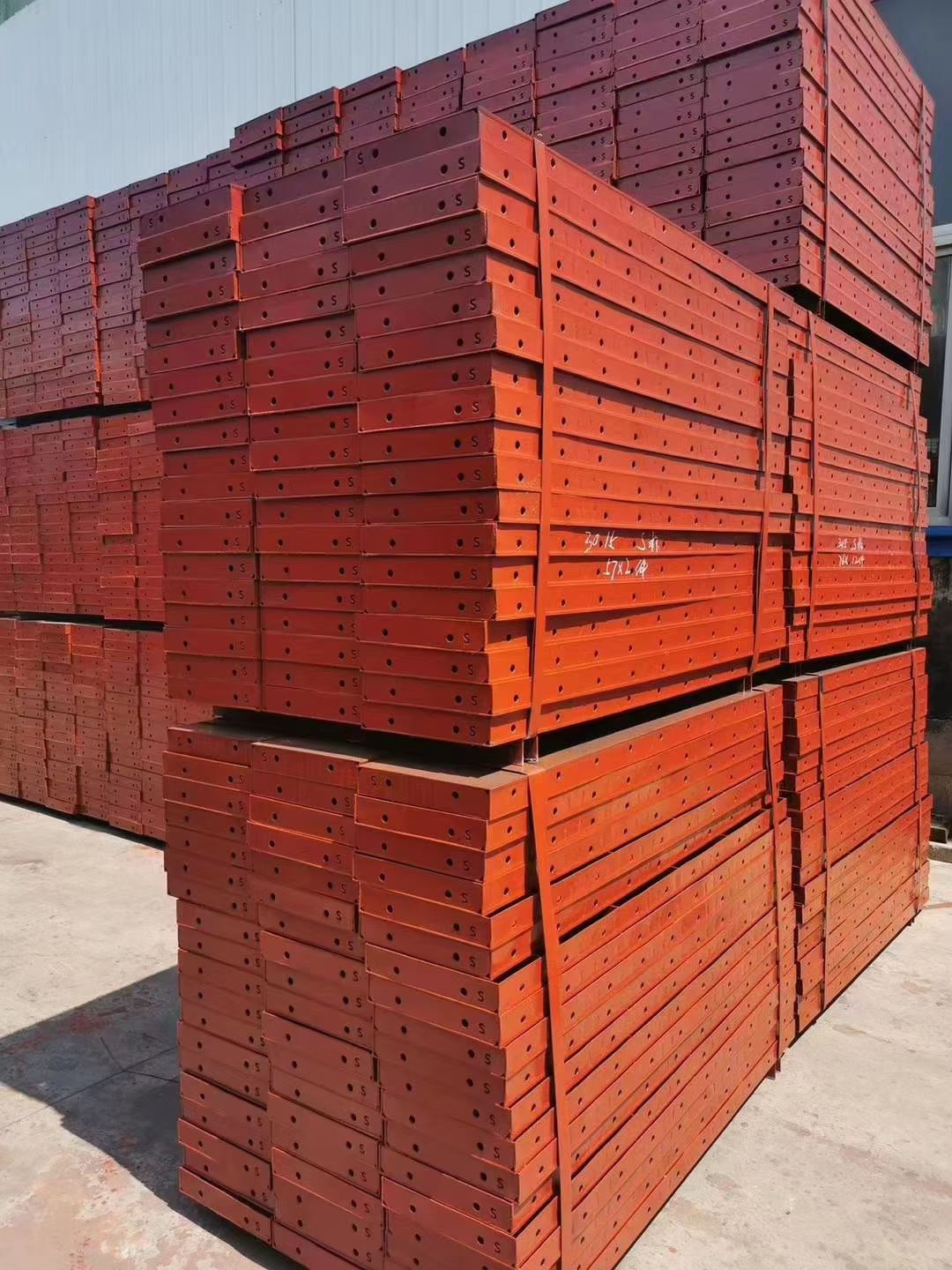 贵港防撞墙钢模板 阴角钢模板厂家 支持定制