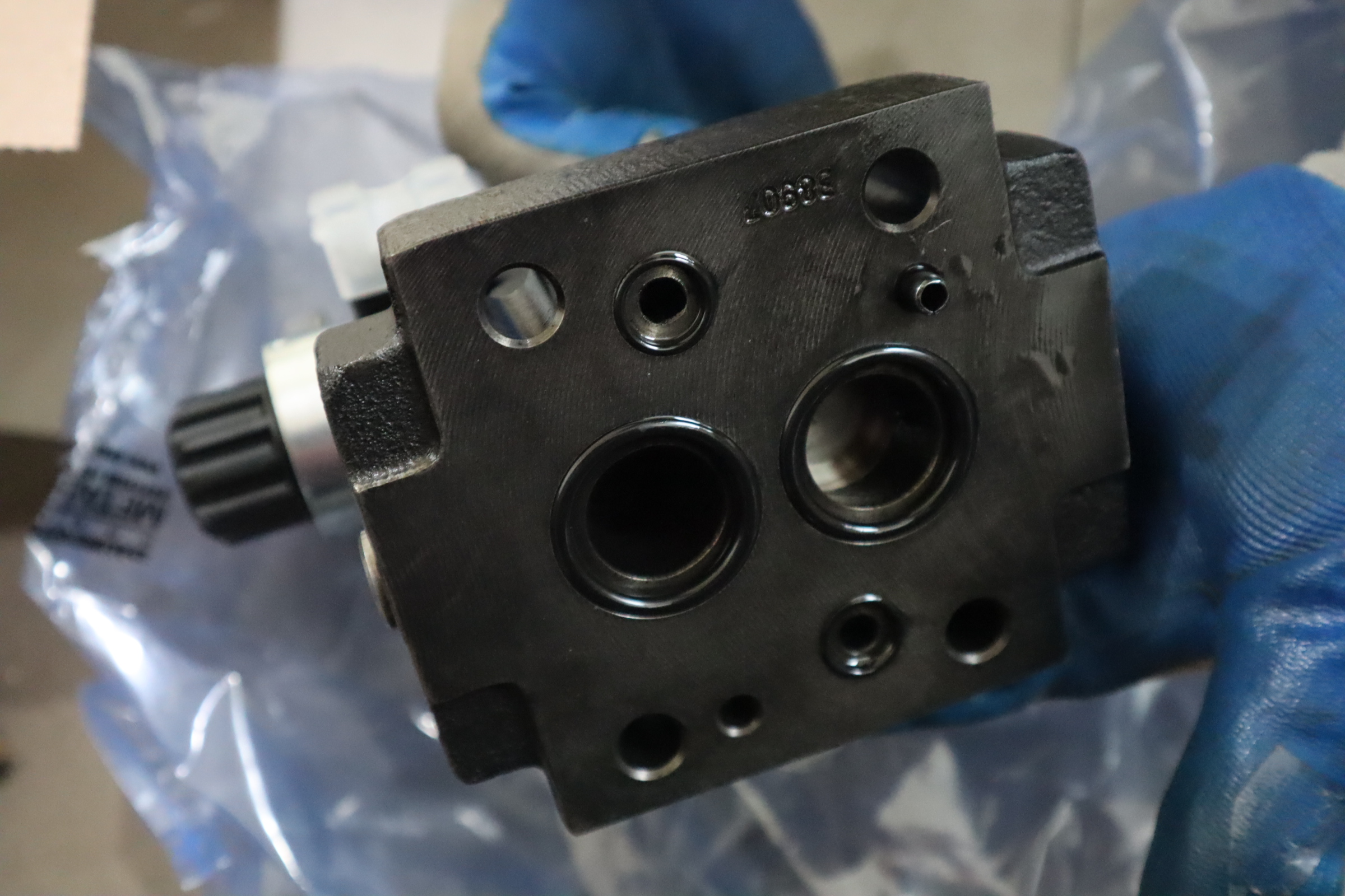 026-36821-H R4V06-5351009G0QA125031 派克PARKER丹尼逊DENISON阀