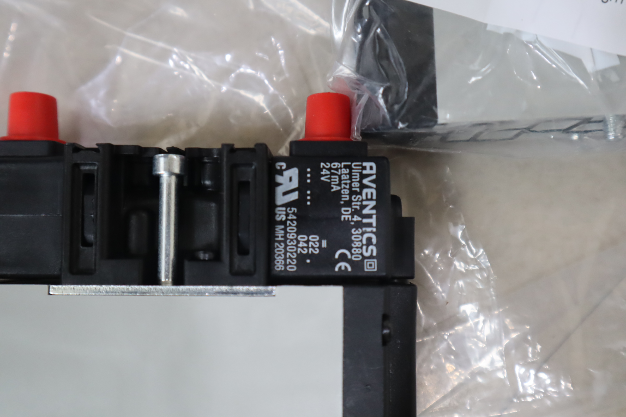 0821300300 63950220 5420930220 安沃驰AVENTICS阀