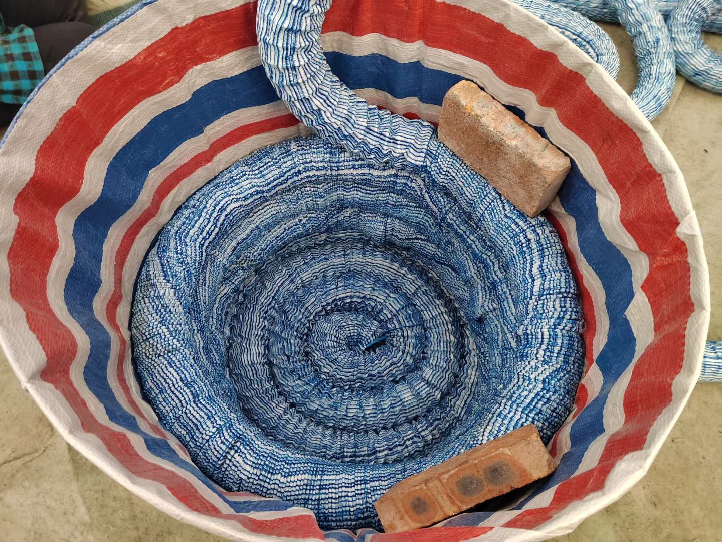 山西钢丝弹簧透水管批发