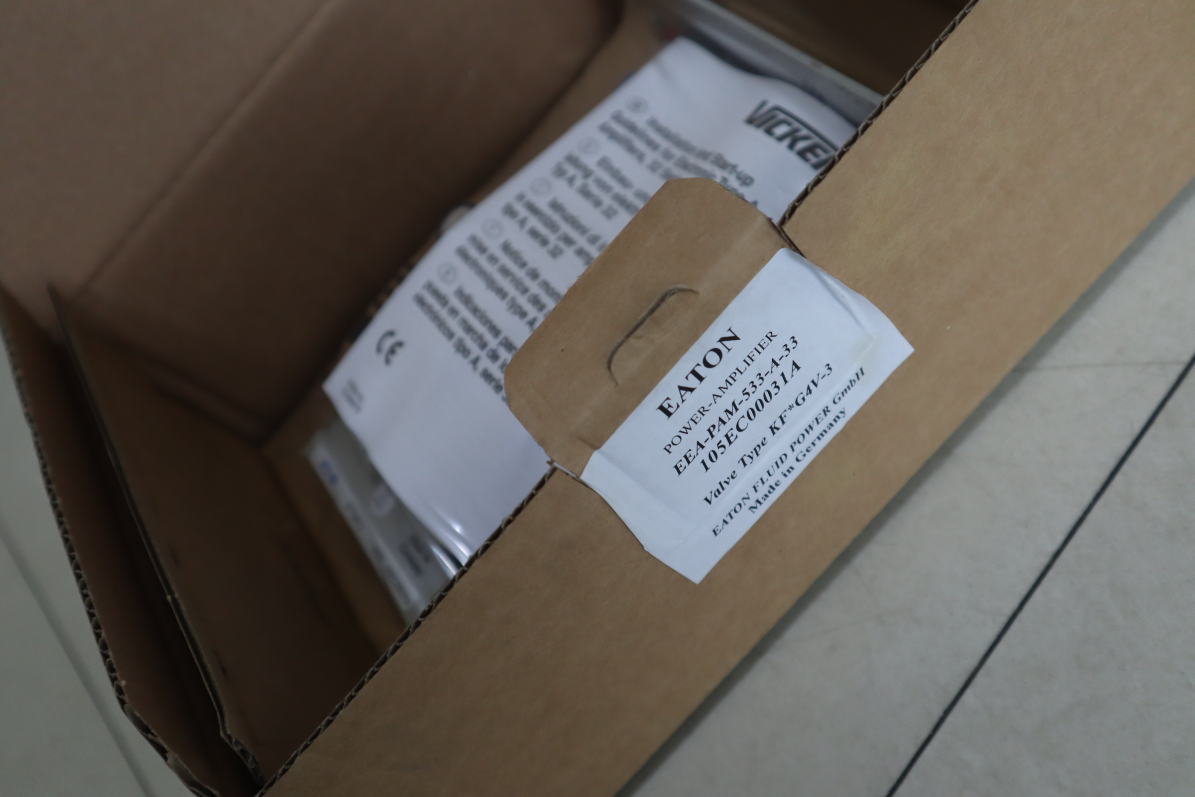 EEA-PAM-533-A-33 105EC00031A 威格士VICKERS伊顿EATON放大器