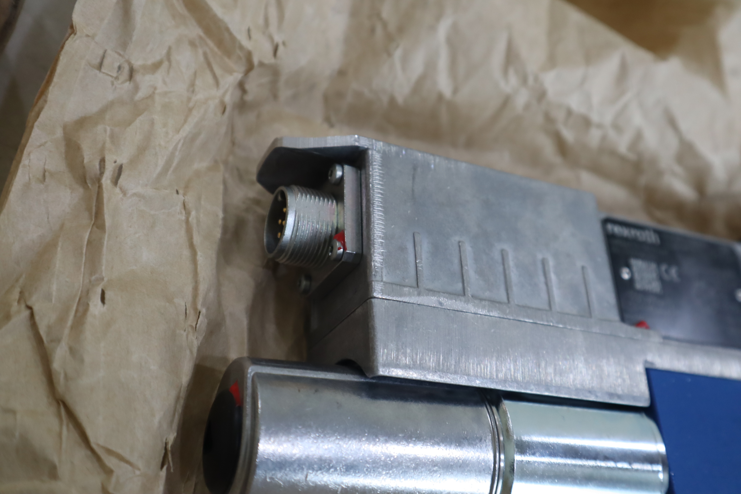 4WREE6E32-3X/V/24A1 R901496430 REXROTH