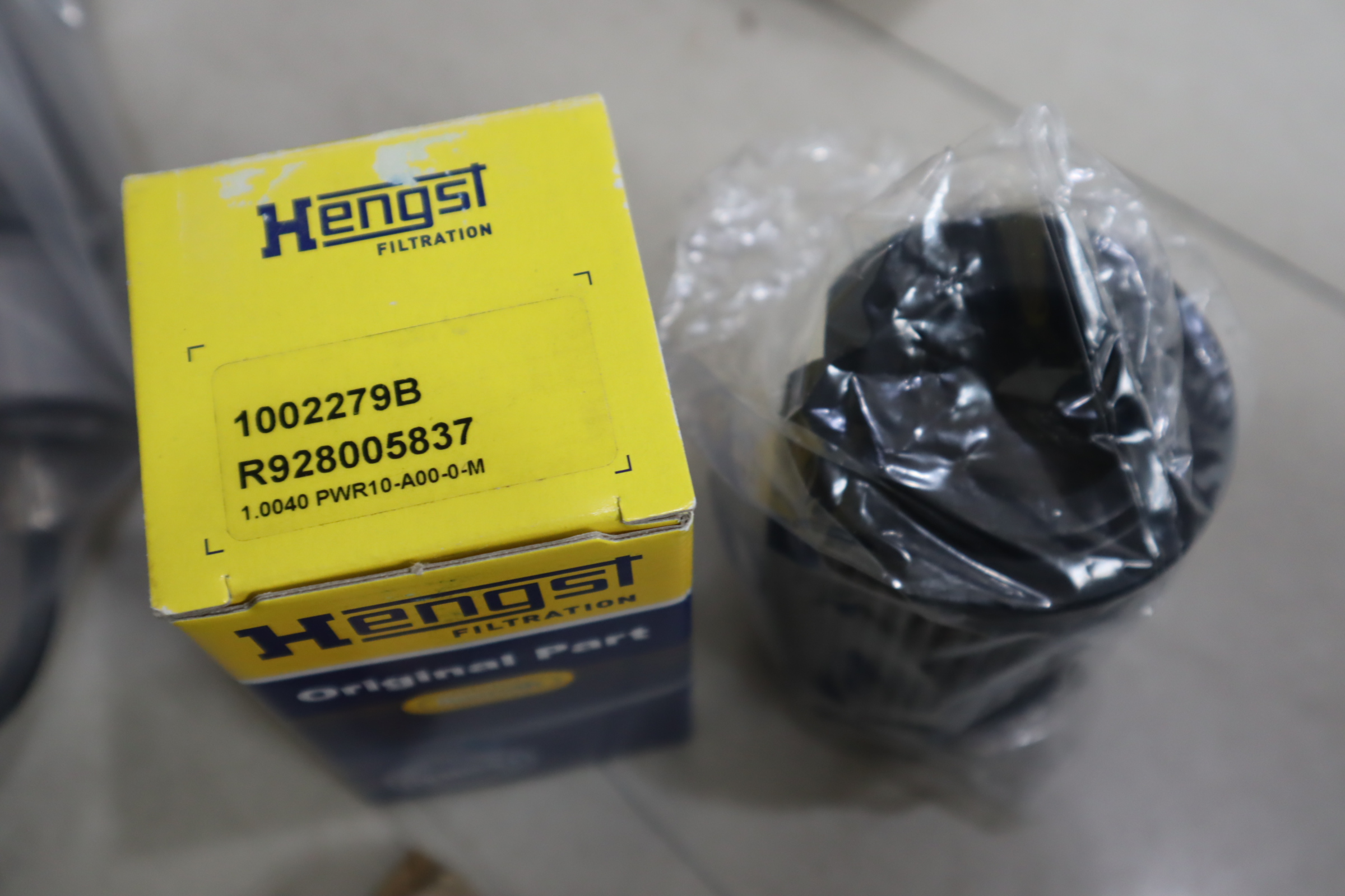 1.0040 PWR10-A00-0-M R928005837 1002279B 汉格斯特HENGST滤芯