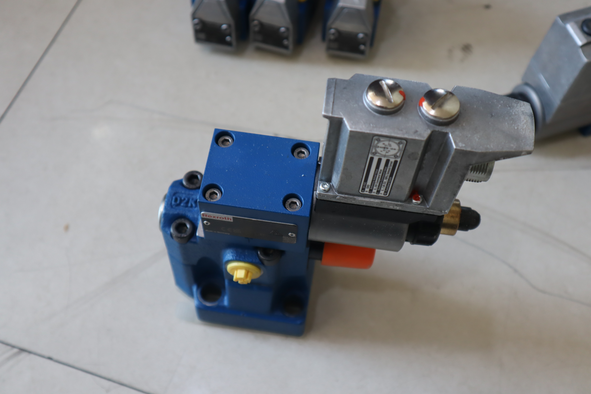 DBEME10-71/315YG24K31A1M R901344448 力士乐REXROTH比例阀