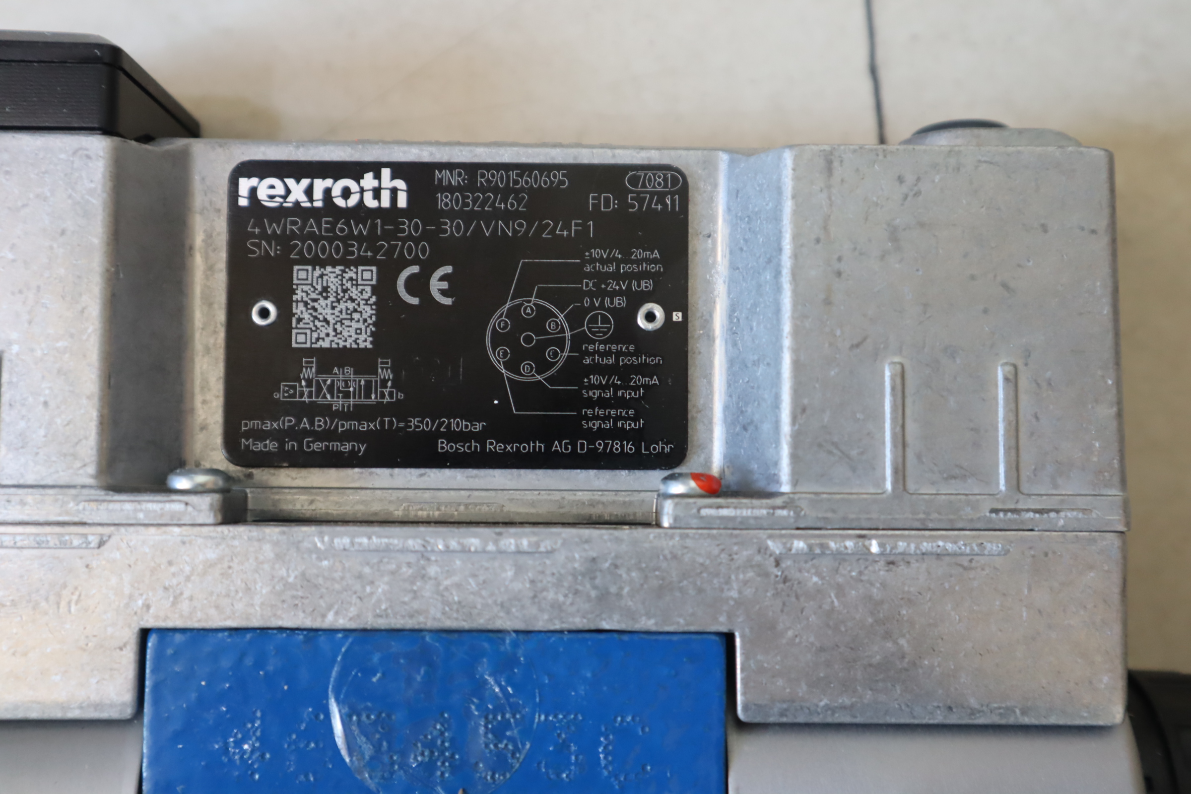 4WRAE6W1-30-3X/VN9/24F1 R901560695 德国力士乐REXROTH比例阀