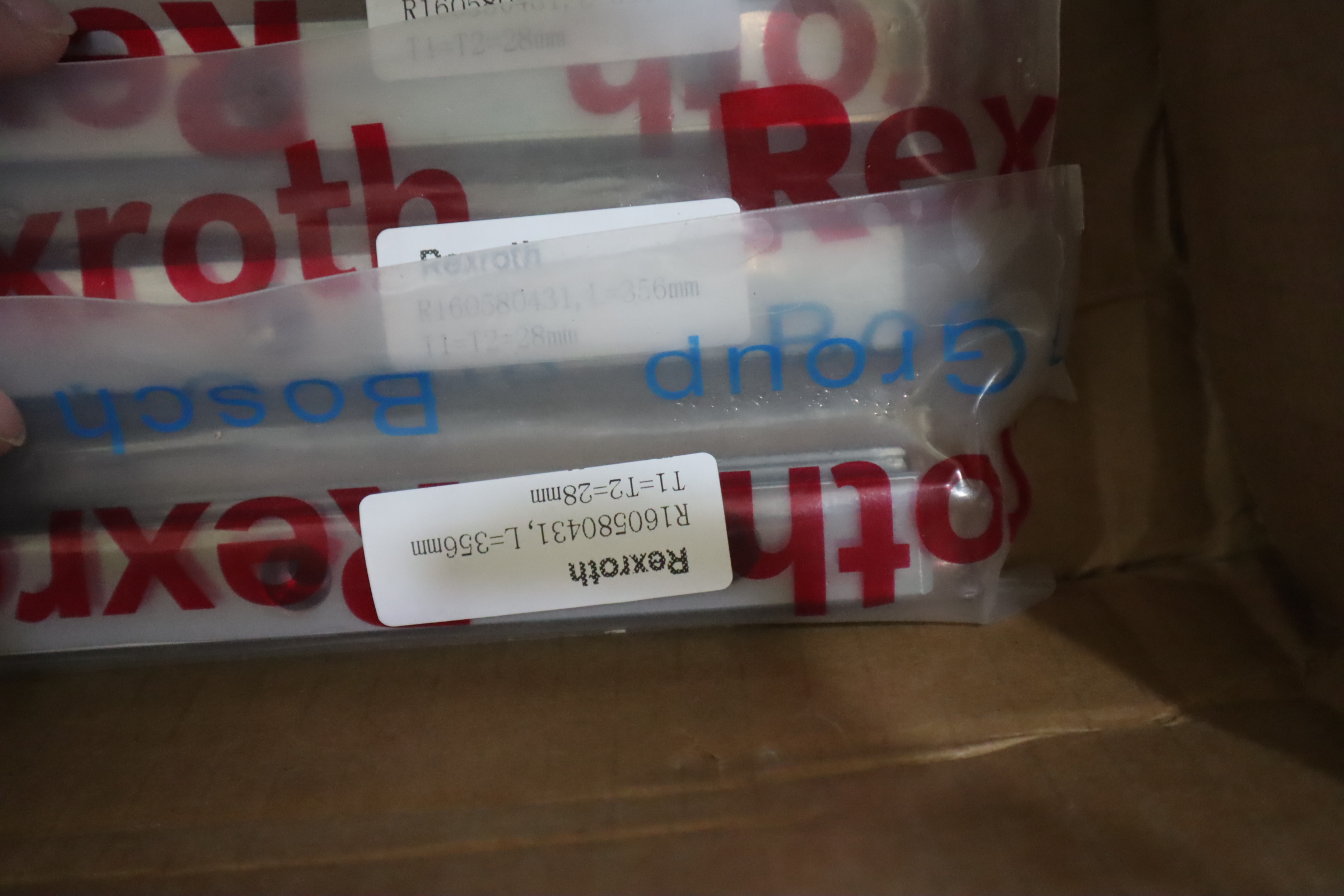 R160580431,L356mm T1T228mm 德国力士乐REXROTH滑块导轨