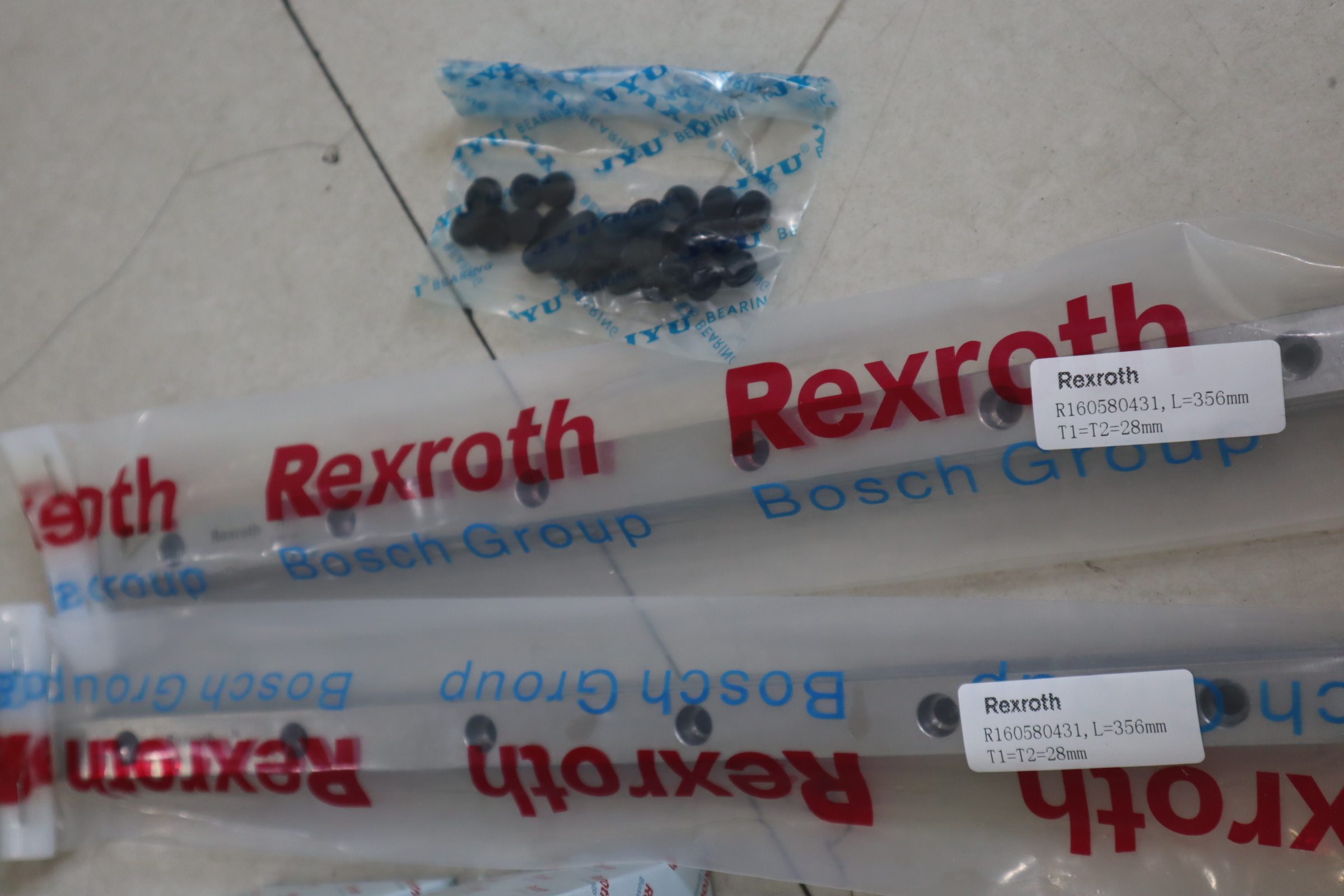 R160580431,L356mm T1T228mm 德国力士乐REXROTH滑块导轨