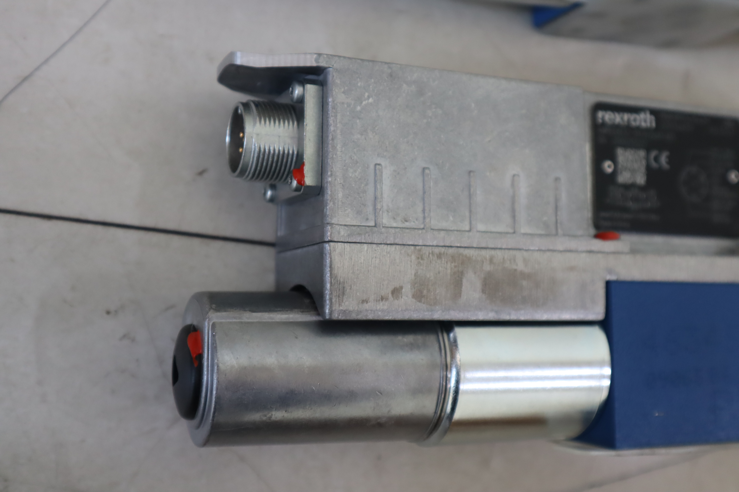 4WREE6E32-3X/V/24A1-655 R901496429 德国力士乐REXROTH比例阀