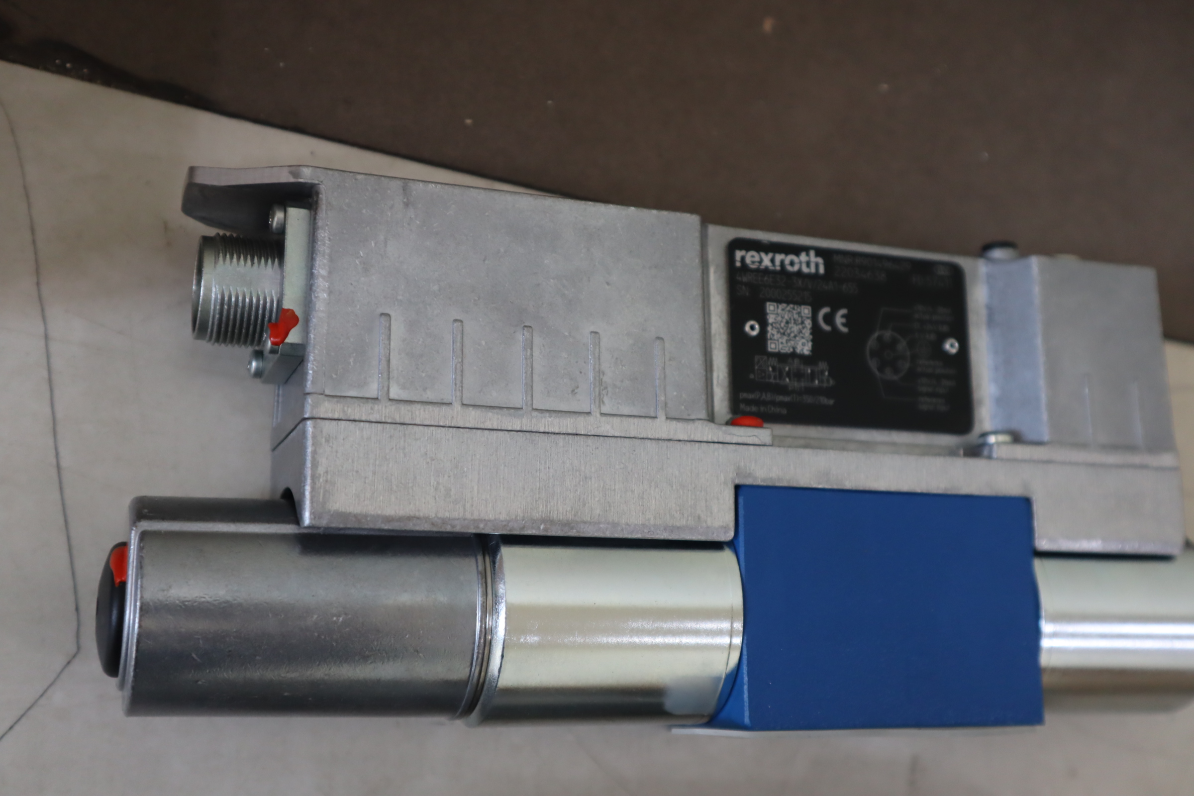 4WREE6E32-3X/V/24A1-655 R901496429 德国力士乐REXROTH比例阀