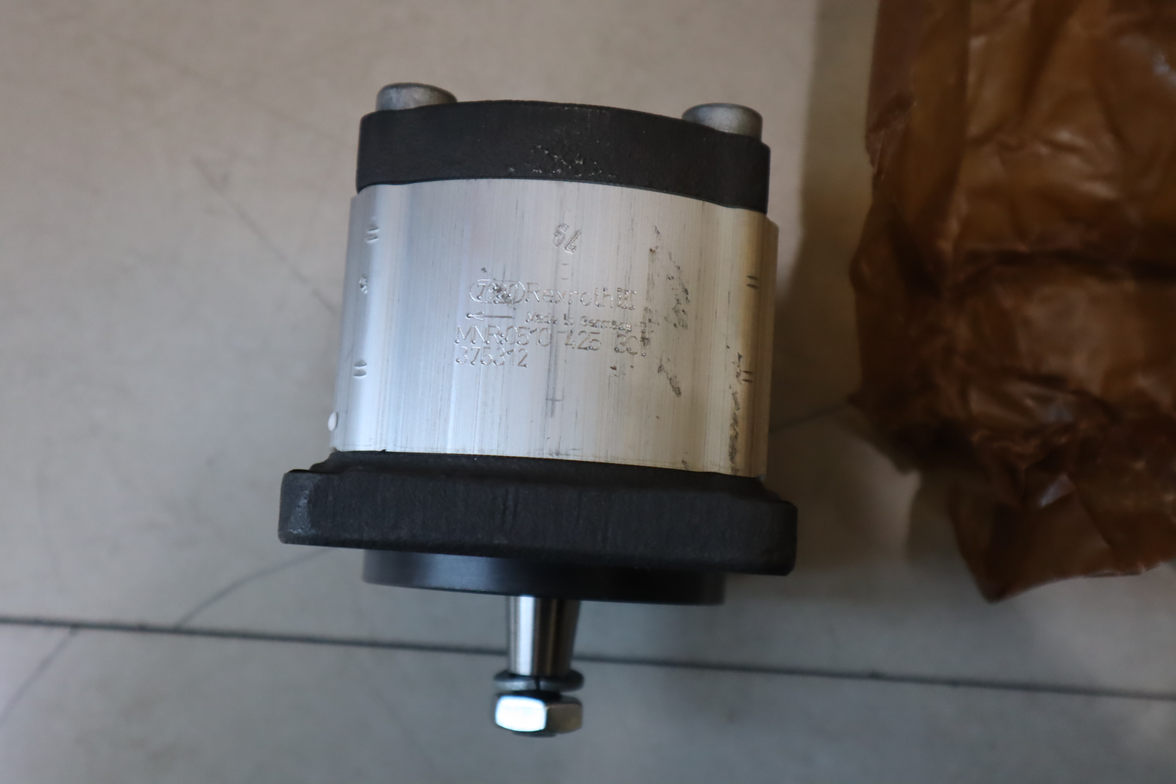 力士乐Rexroth齿轮泵MNR：0510425307 型号 AZPF-11-008LCB20MB