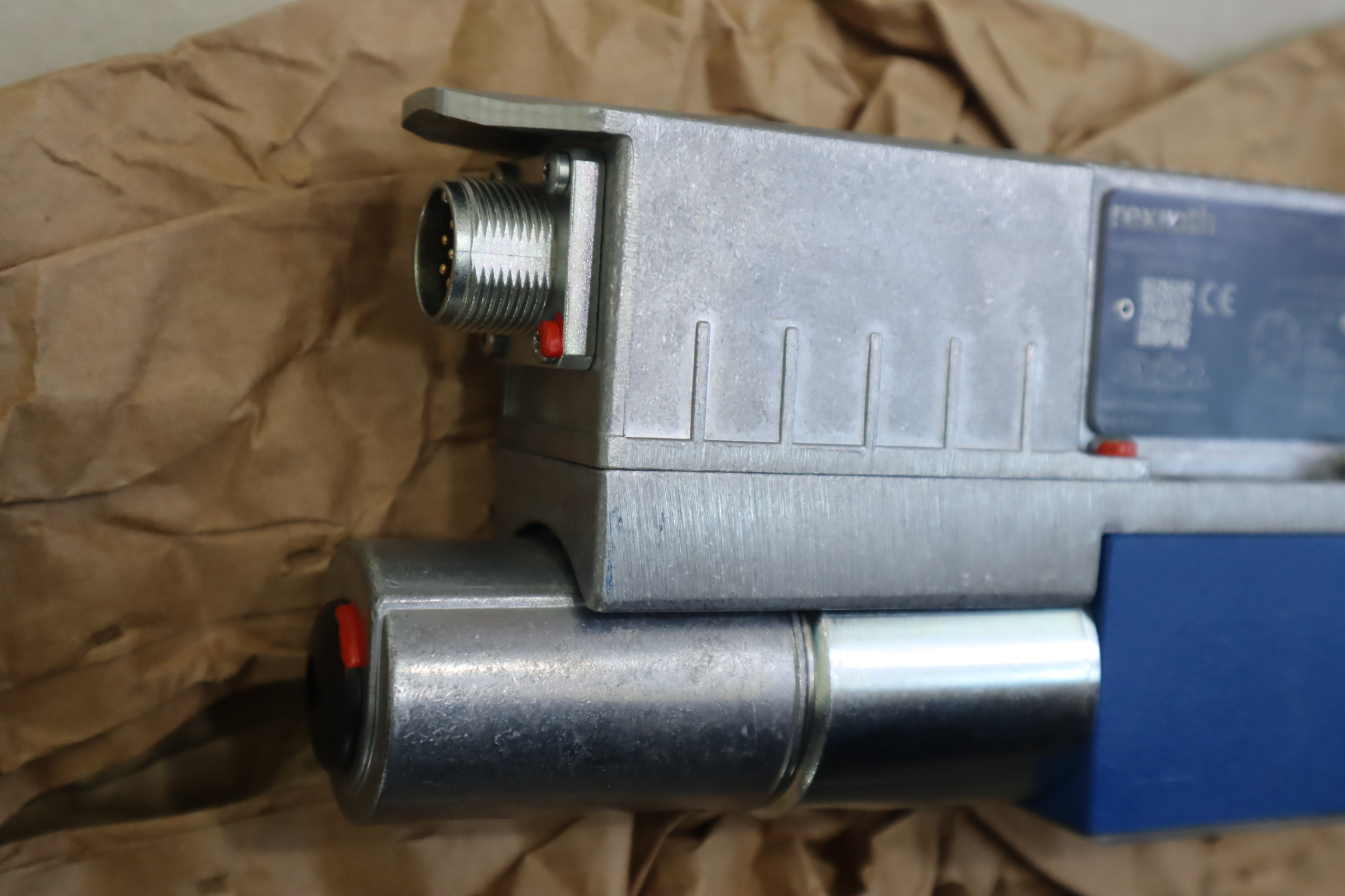 4WREE6W32-3X/V/24A1 R901496432 力士乐REXROTH流量阀