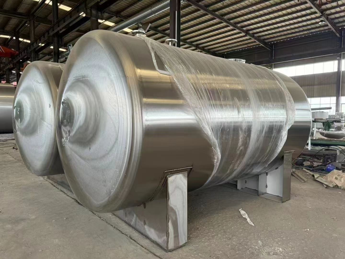 耐高温 密封式设计 液体储存  304不锈钢储气罐 500L立式储罐