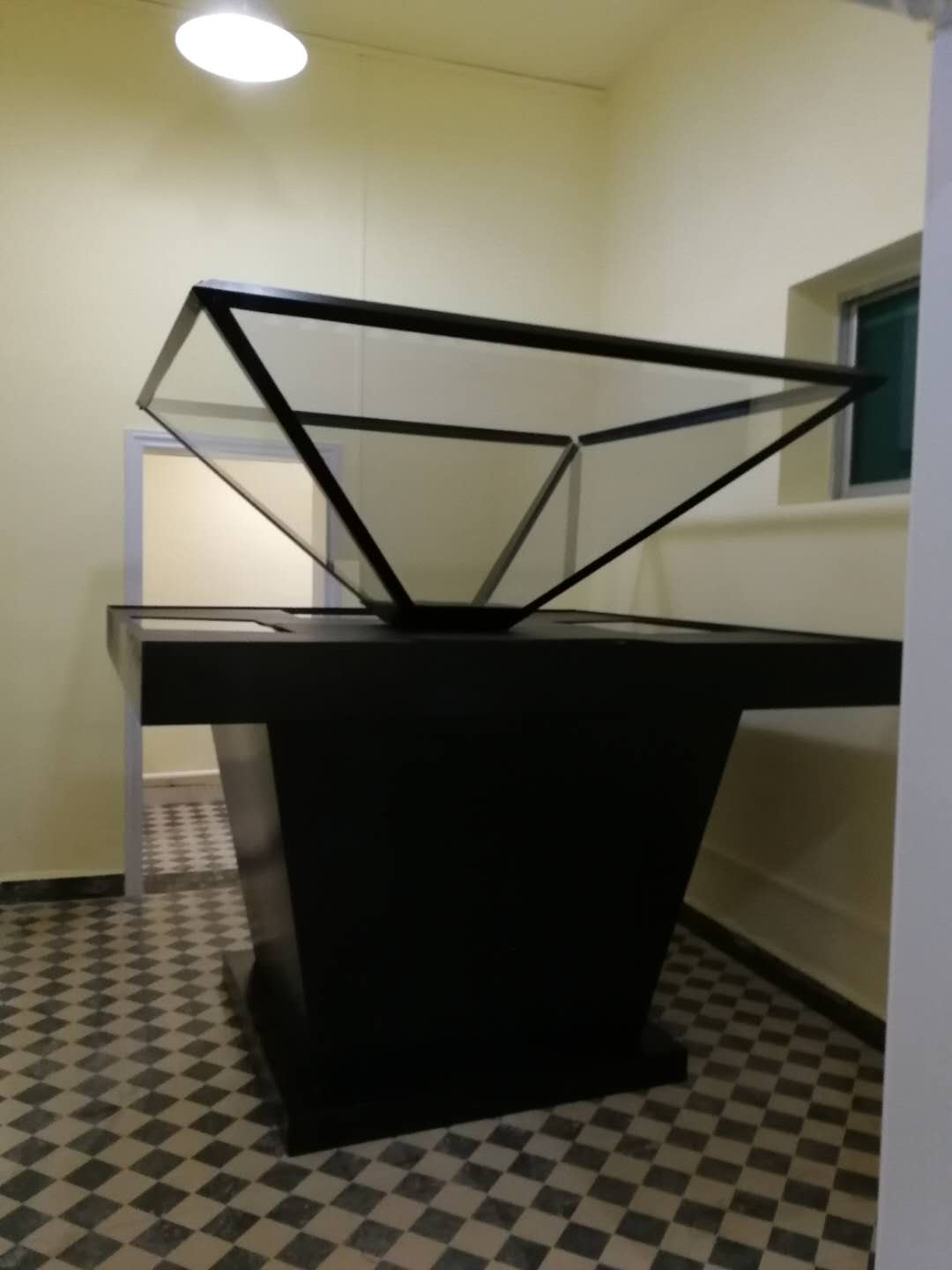 360度展廳互動(dòng)投影展示柜高清三維成像 視頻