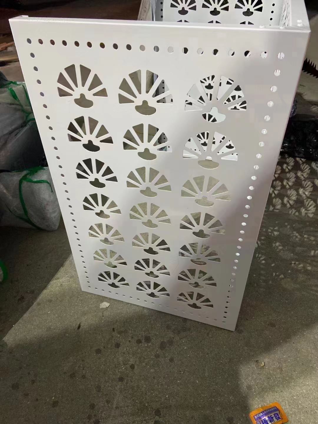 金霸泰冲孔铝棒铝板工程空调罩