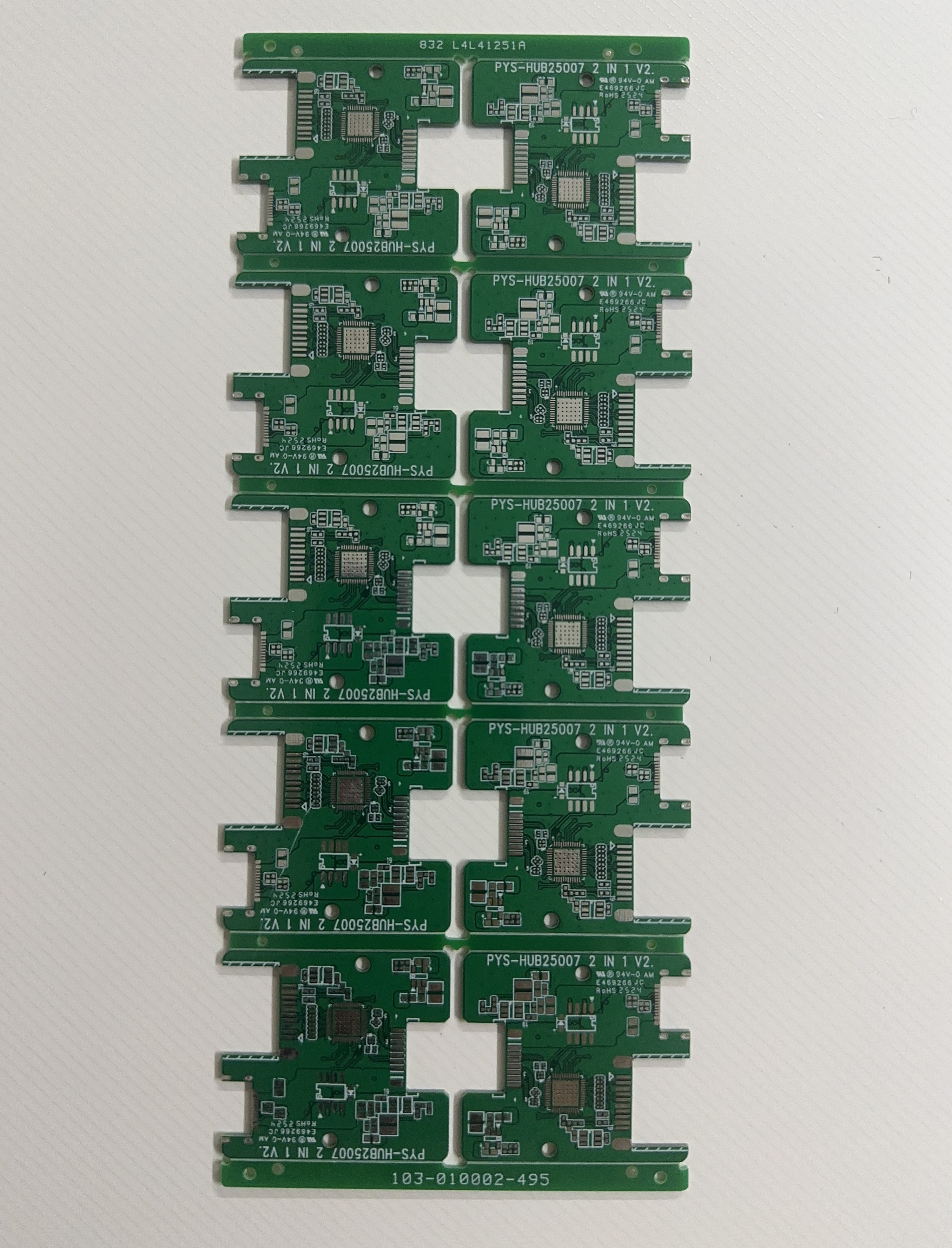 L6线路板FR-4阻燃版94v0级印制线路板阻焊绿油丝印白字覆铜板定制