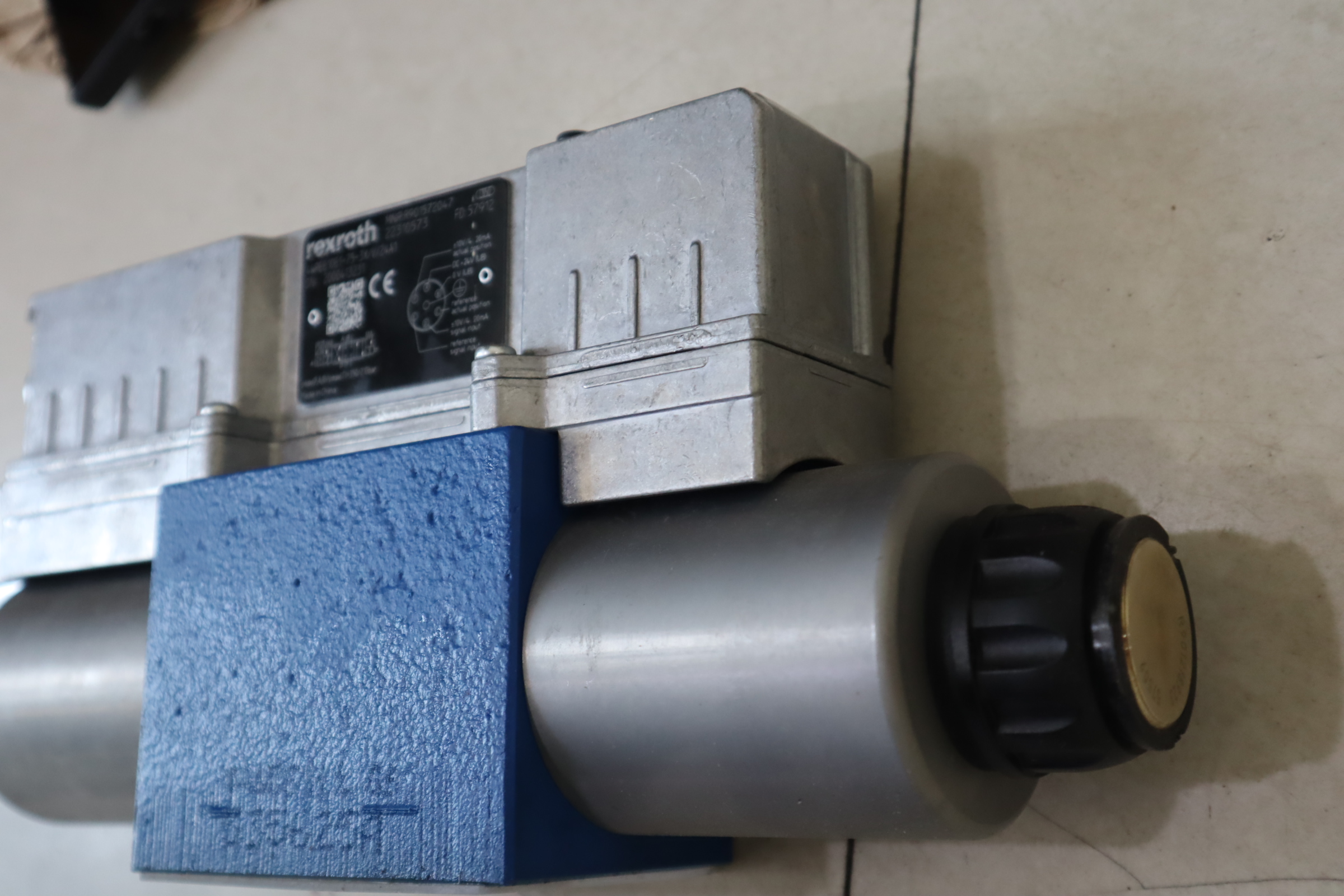 4WREE10E1-75-3X/V/24A1 R901572047 德国力士乐REXROTH比例阀中国