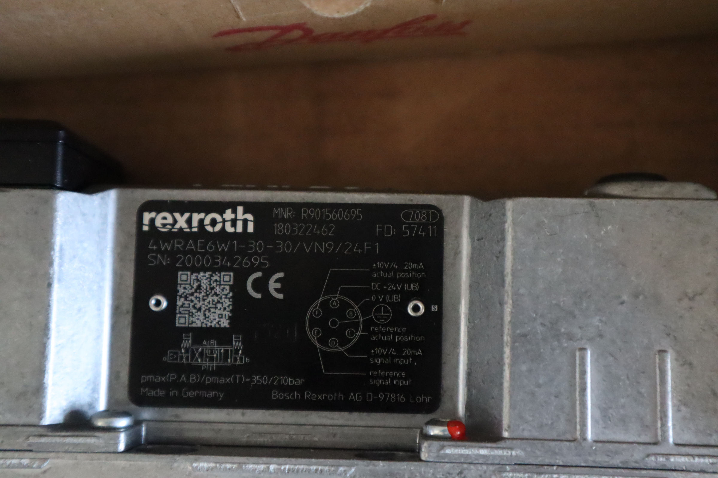 4WRAE6W1-30-30/VN9/24F1 R901560695 力士乐REXROTH比例阀